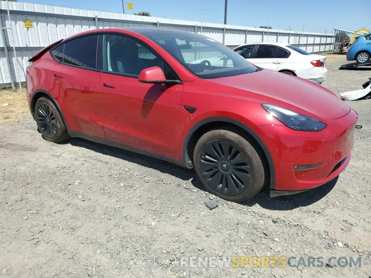4 fotografías del automóvil dañado 7SAYGAEE8PF747191 TESLA MODEL Y 2023