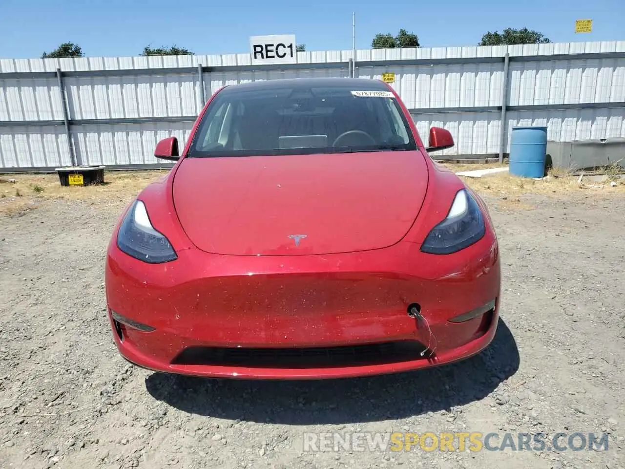 5 fotografías del automóvil dañado 7SAYGAEE8PF747191 TESLA MODEL Y 2023