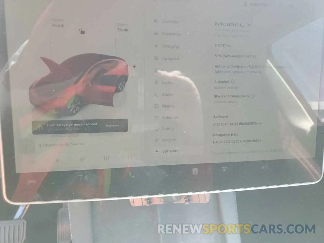 9 fotografías del automóvil dañado 7SAYGAEE8PF747191 TESLA MODEL Y 2023