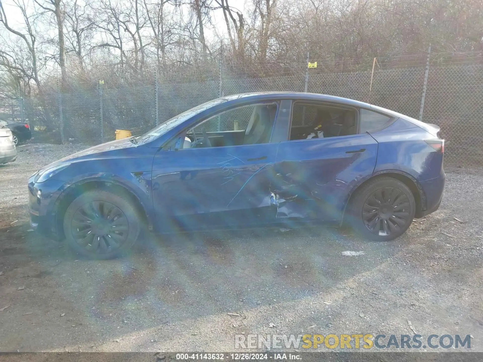 14 fotografías del automóvil dañado 7SAYGAEE8PF832094 TESLA MODEL Y 2023