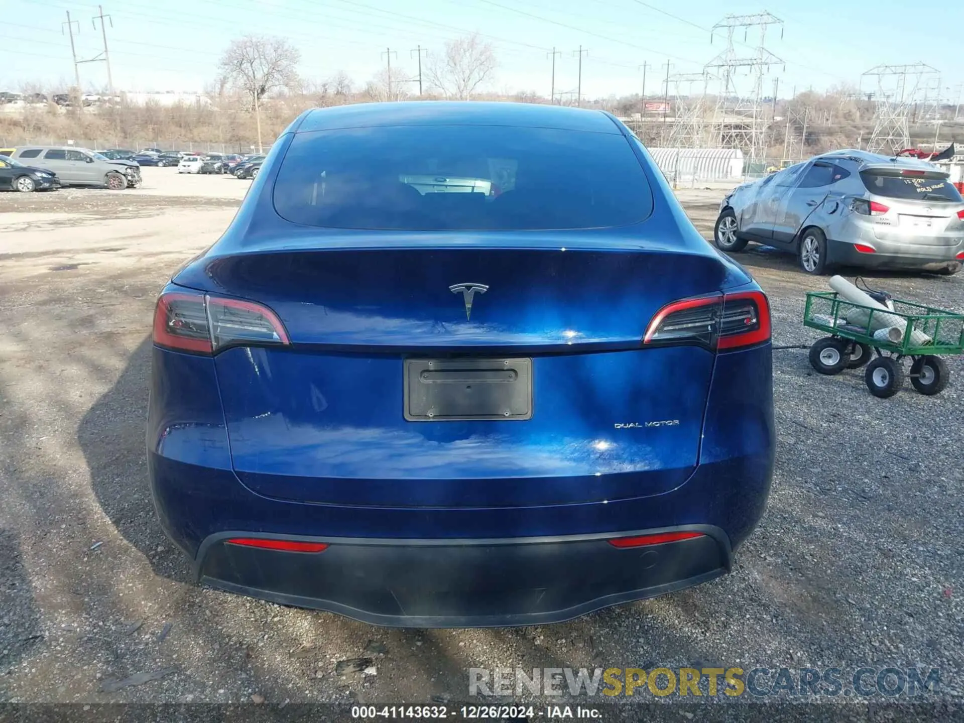 16 fotografías del automóvil dañado 7SAYGAEE8PF832094 TESLA MODEL Y 2023