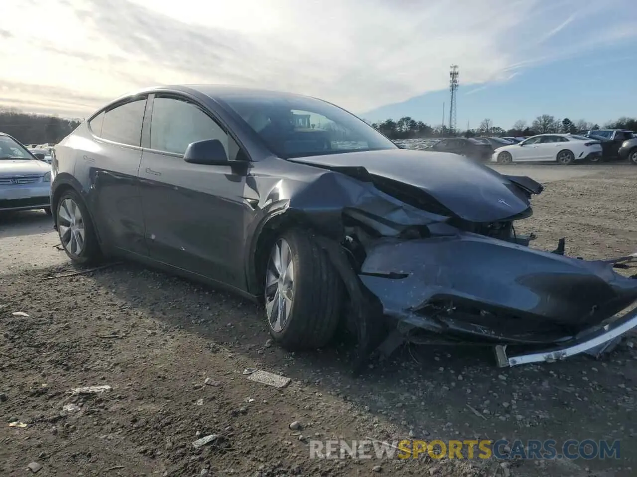 4 fotografías del automóvil dañado 7SAYGAEE8PF902046 TESLA MODEL Y 2023