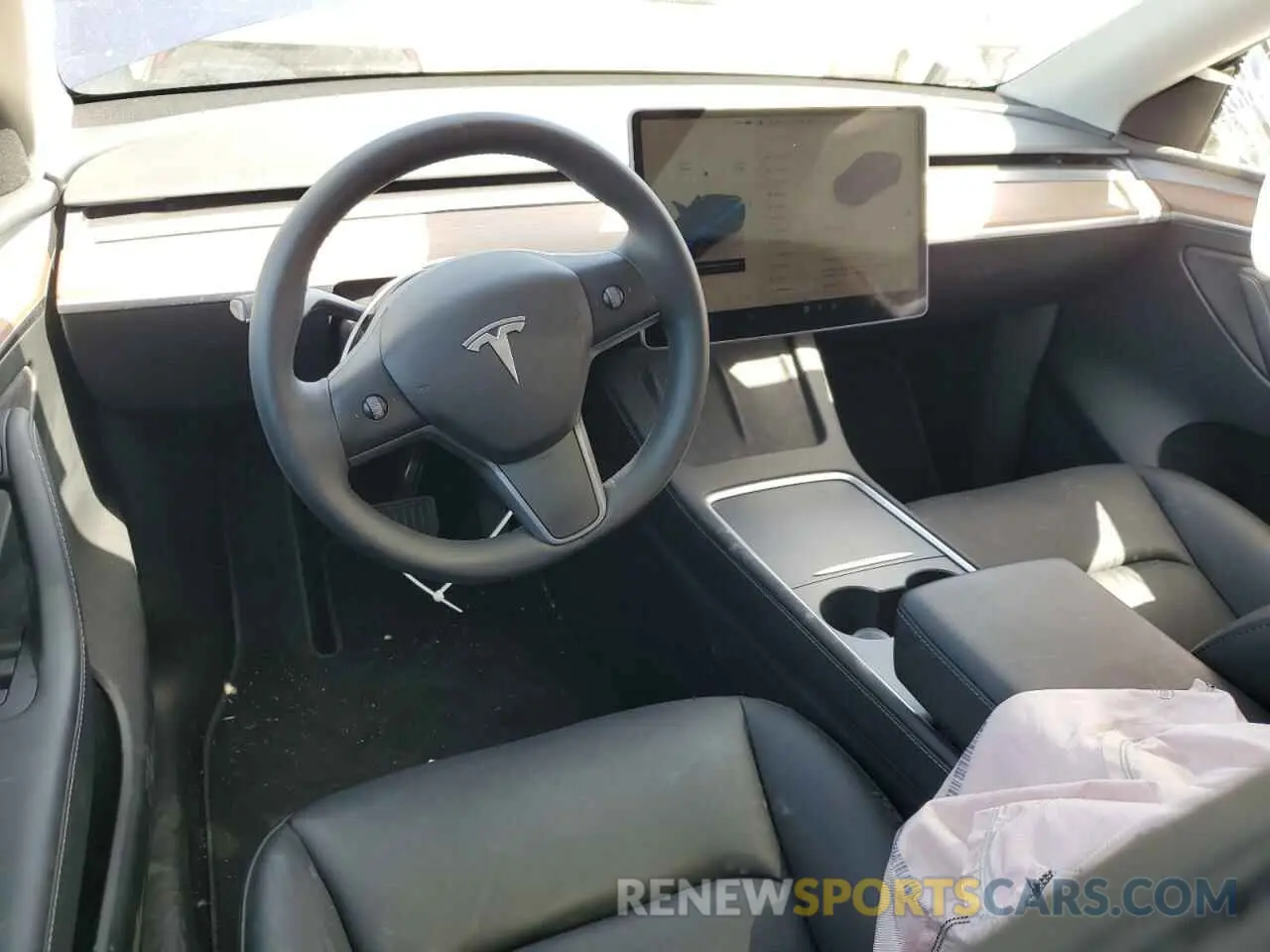 8 fotografías del automóvil dañado 7SAYGAEE8PF927092 TESLA MODEL Y 2023