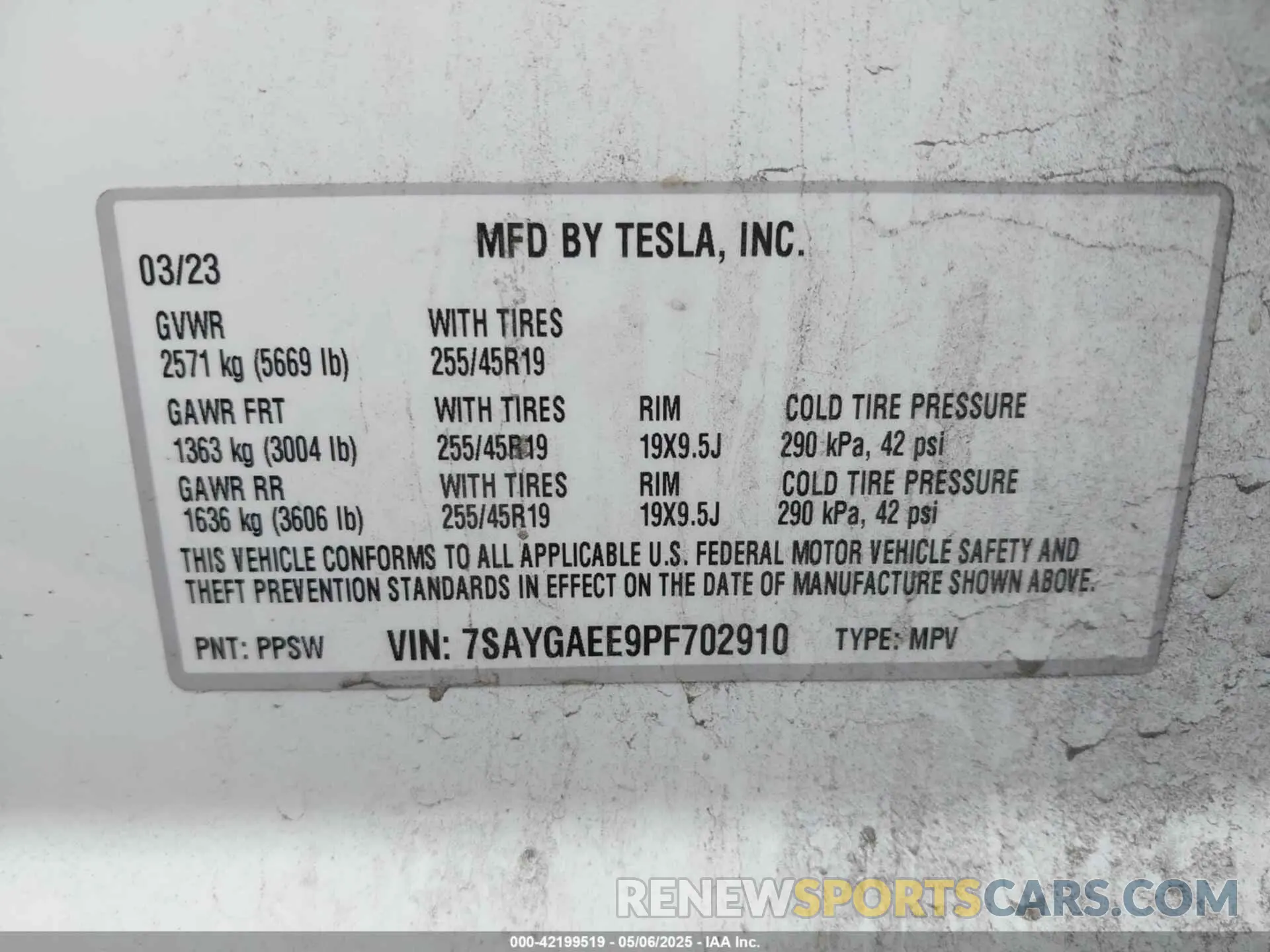 9 fotografías del automóvil dañado 7SAYGAEE9PF702910 TESLA MODEL Y 2023