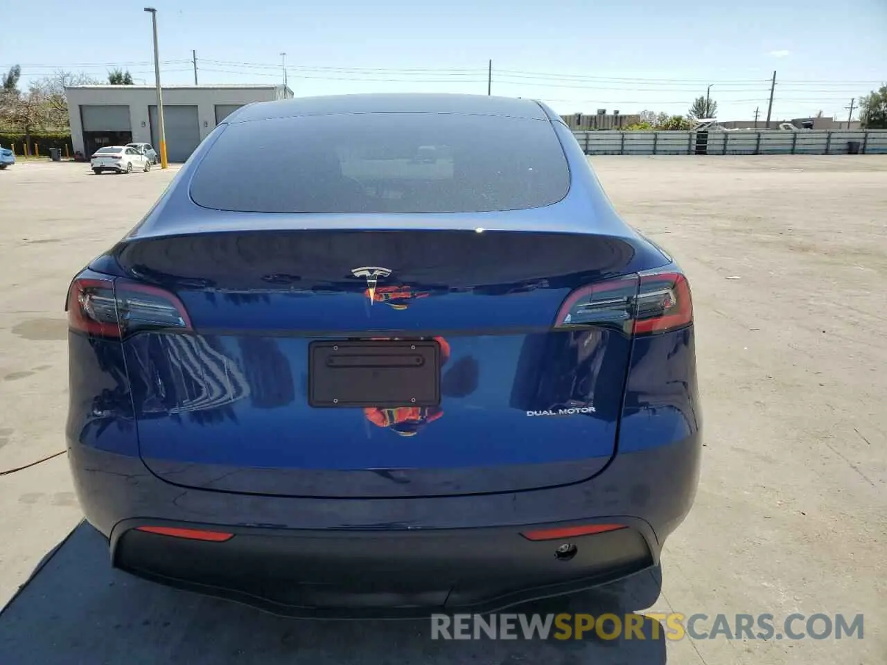 6 fotografías del automóvil dañado 7SAYGAEE9PF709792 TESLA MODEL Y 2023