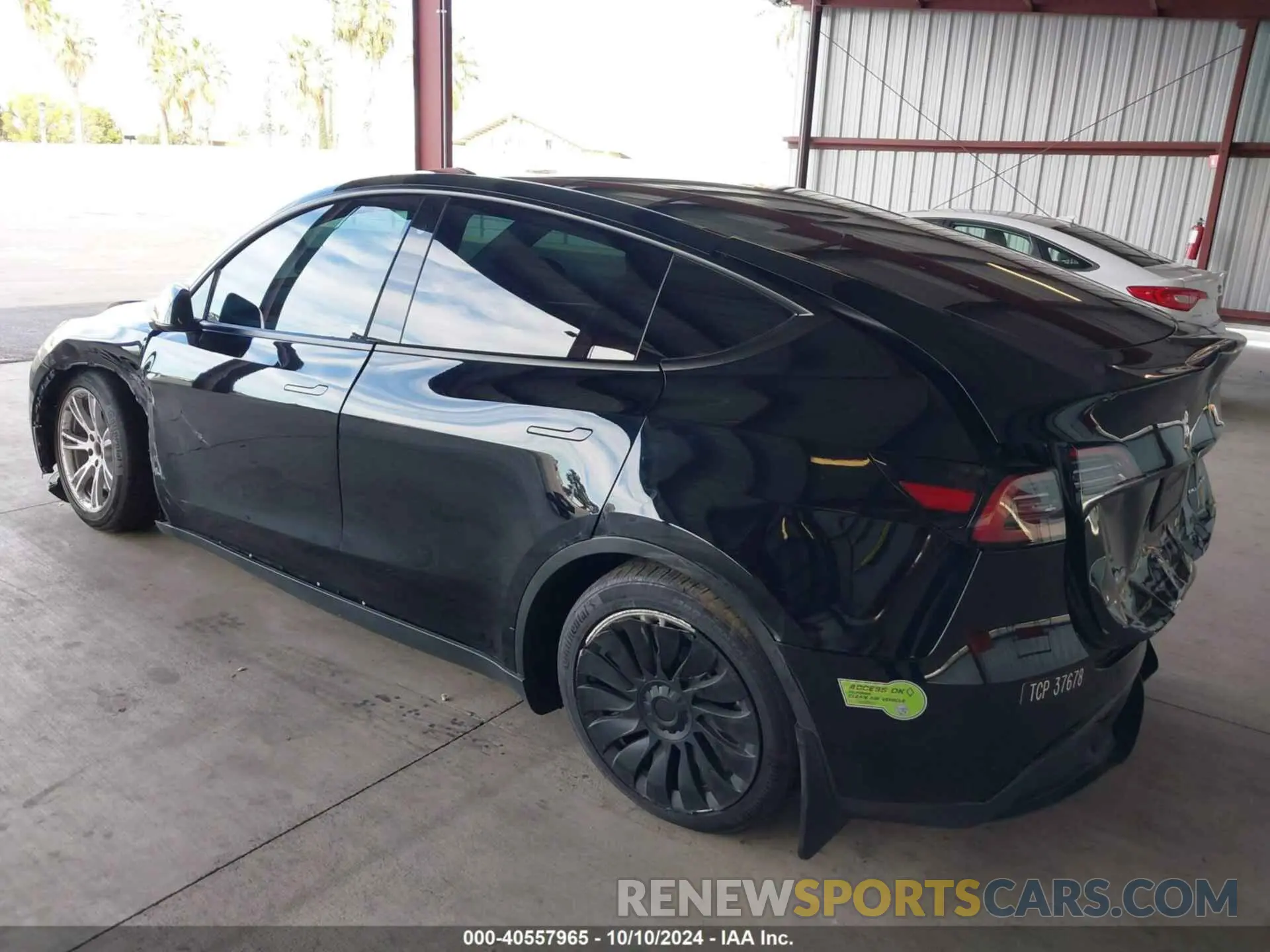 3 fotografías del automóvil dañado 7SAYGAEE9PF716337 TESLA MODEL Y 2023