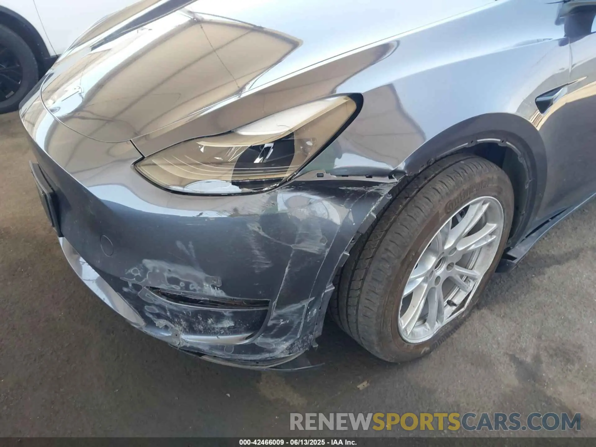 20 fotografías del automóvil dañado 7SAYGAEE9PF743795 TESLA MODEL Y 2023