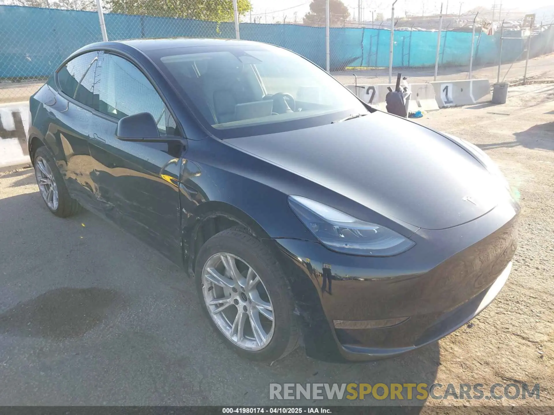 1 fotografías del automóvil dañado 7SAYGAEEXPF673871 TESLA MODEL Y 2023