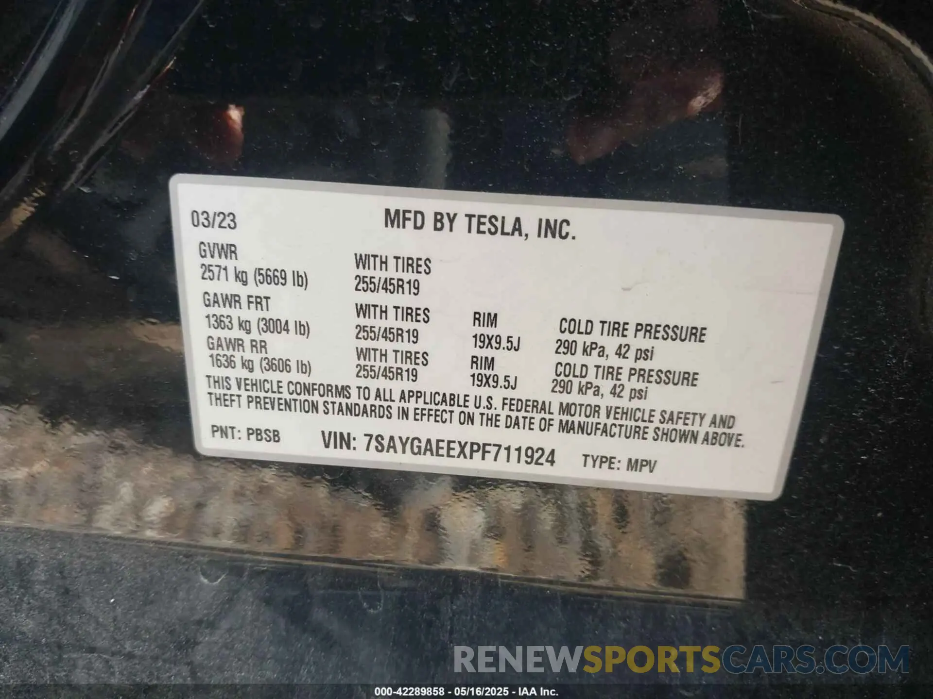 9 fotografías del automóvil dañado 7SAYGAEEXPF711924 TESLA MODEL Y 2023
