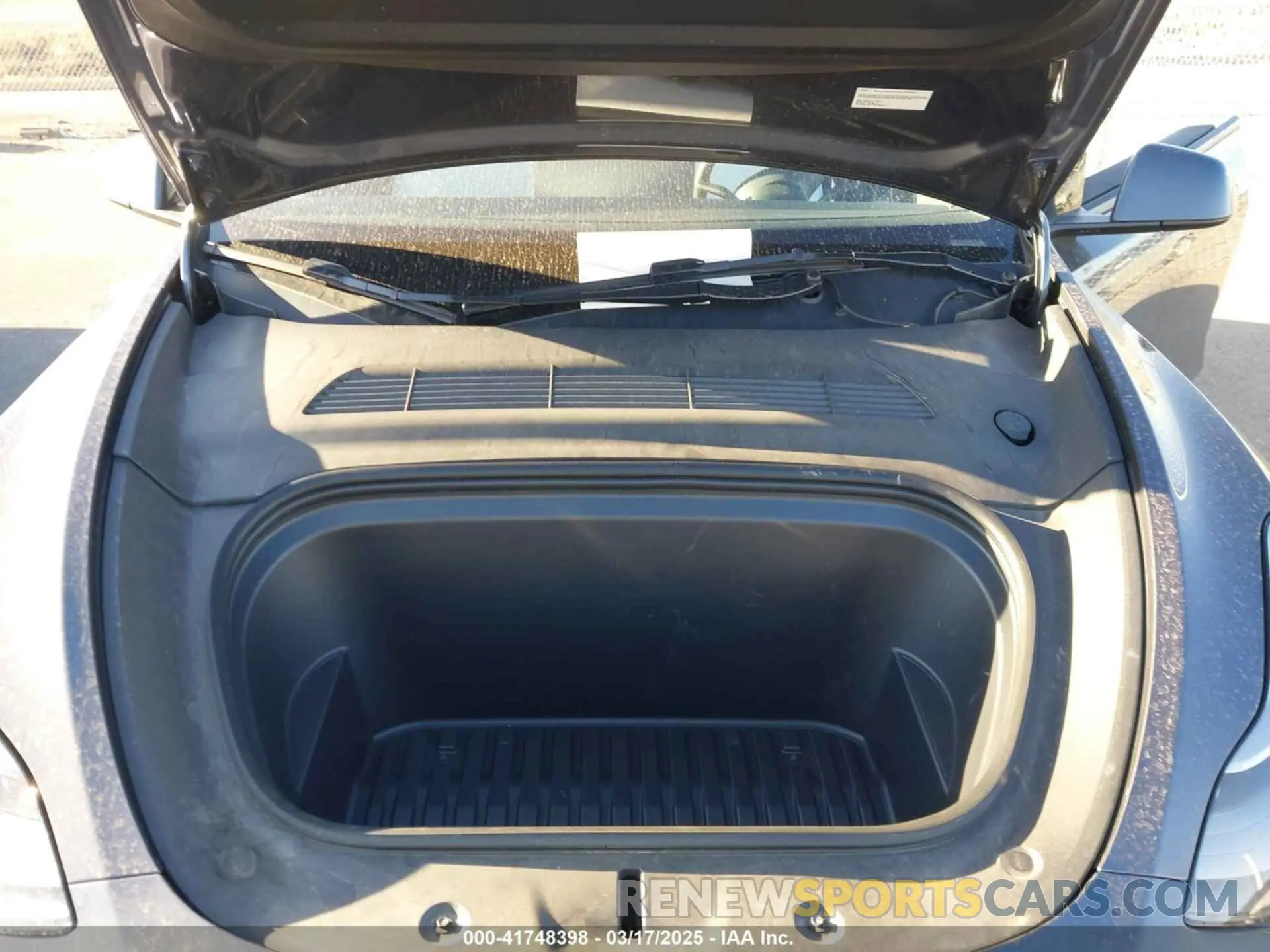 10 fotografías del automóvil dañado 7SAYGAEEXPF714760 TESLA MODEL Y 2023