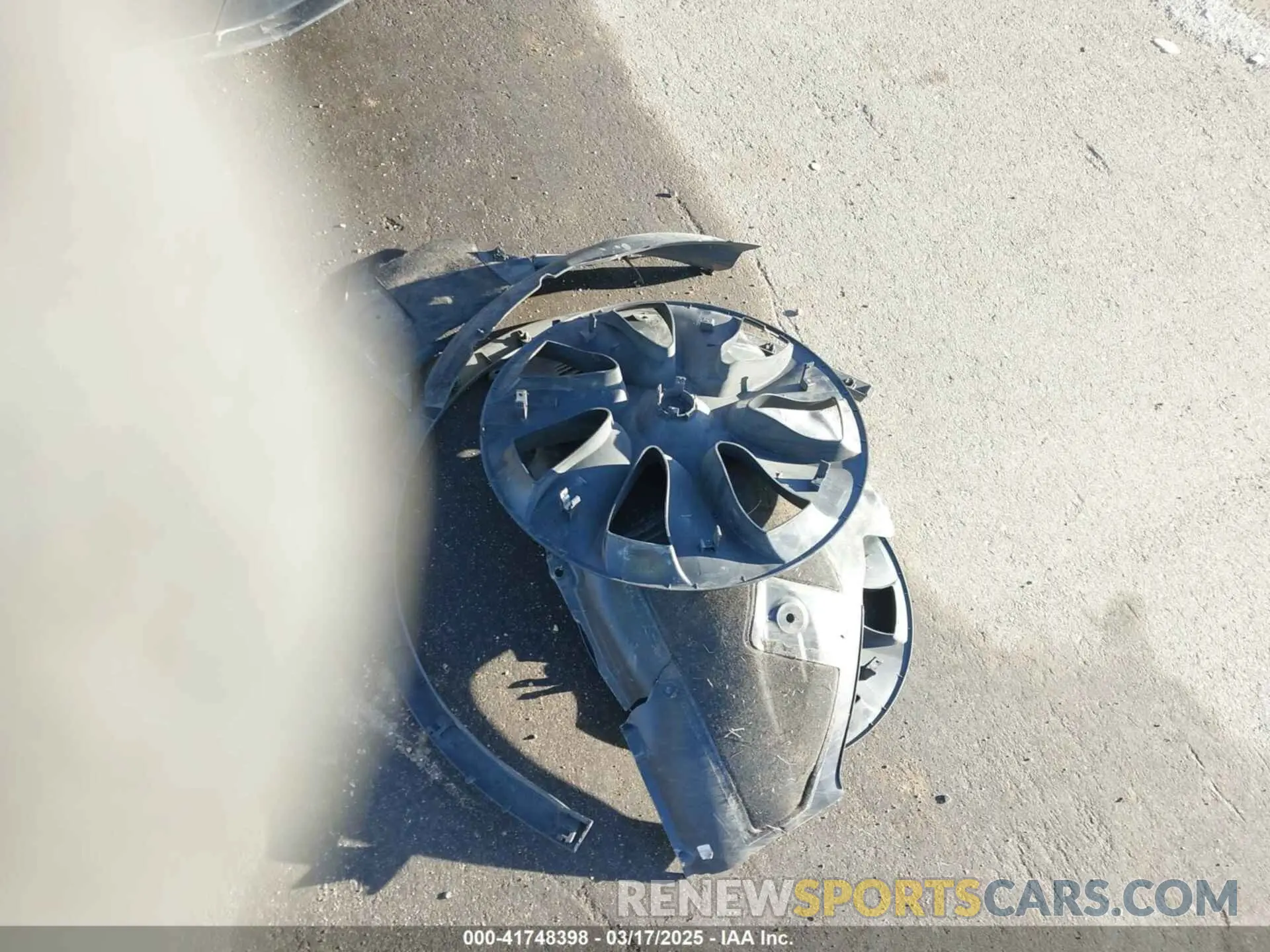12 fotografías del automóvil dañado 7SAYGAEEXPF714760 TESLA MODEL Y 2023
