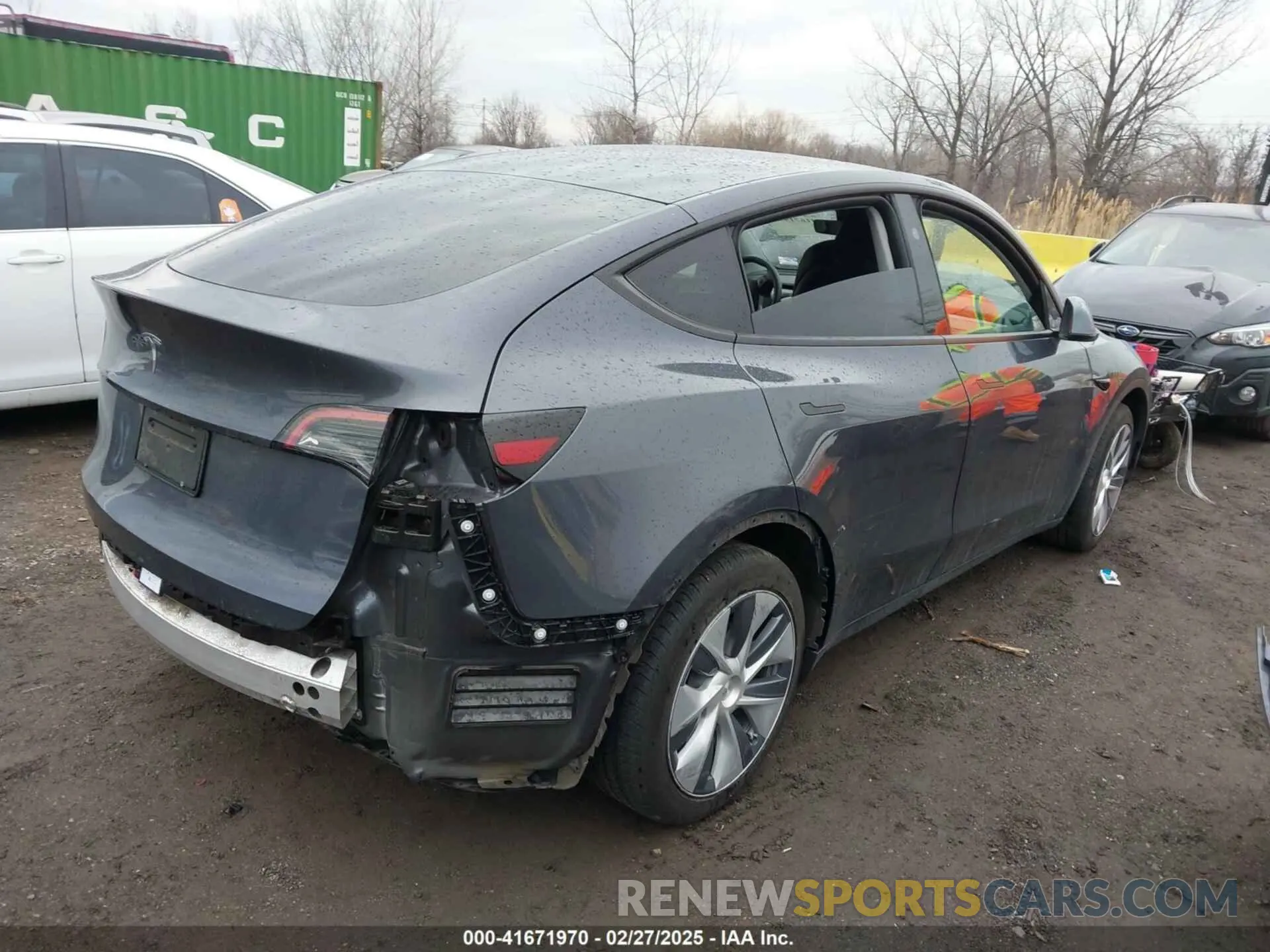 4 fotografías del automóvil dañado 7SAYGDED0PF922882 TESLA MODEL Y 2023