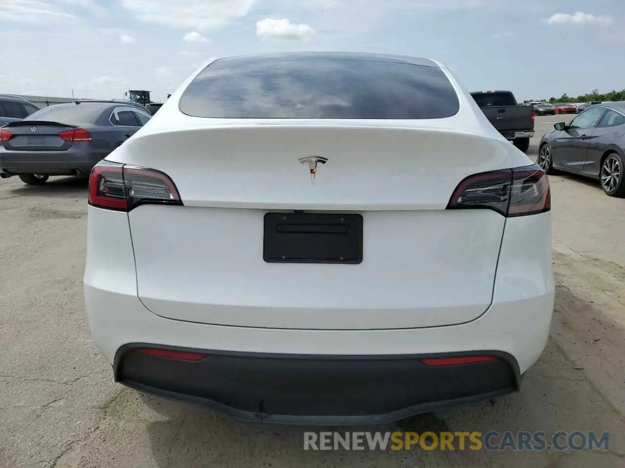 6 fotografías del automóvil dañado 7SAYGDED1PF960928 TESLA MODEL Y 2023