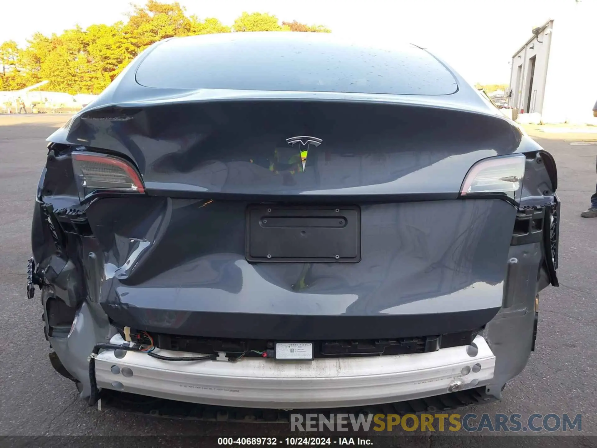 17 fotografías del automóvil dañado 7SAYGDED1PF961030 TESLA MODEL Y 2023