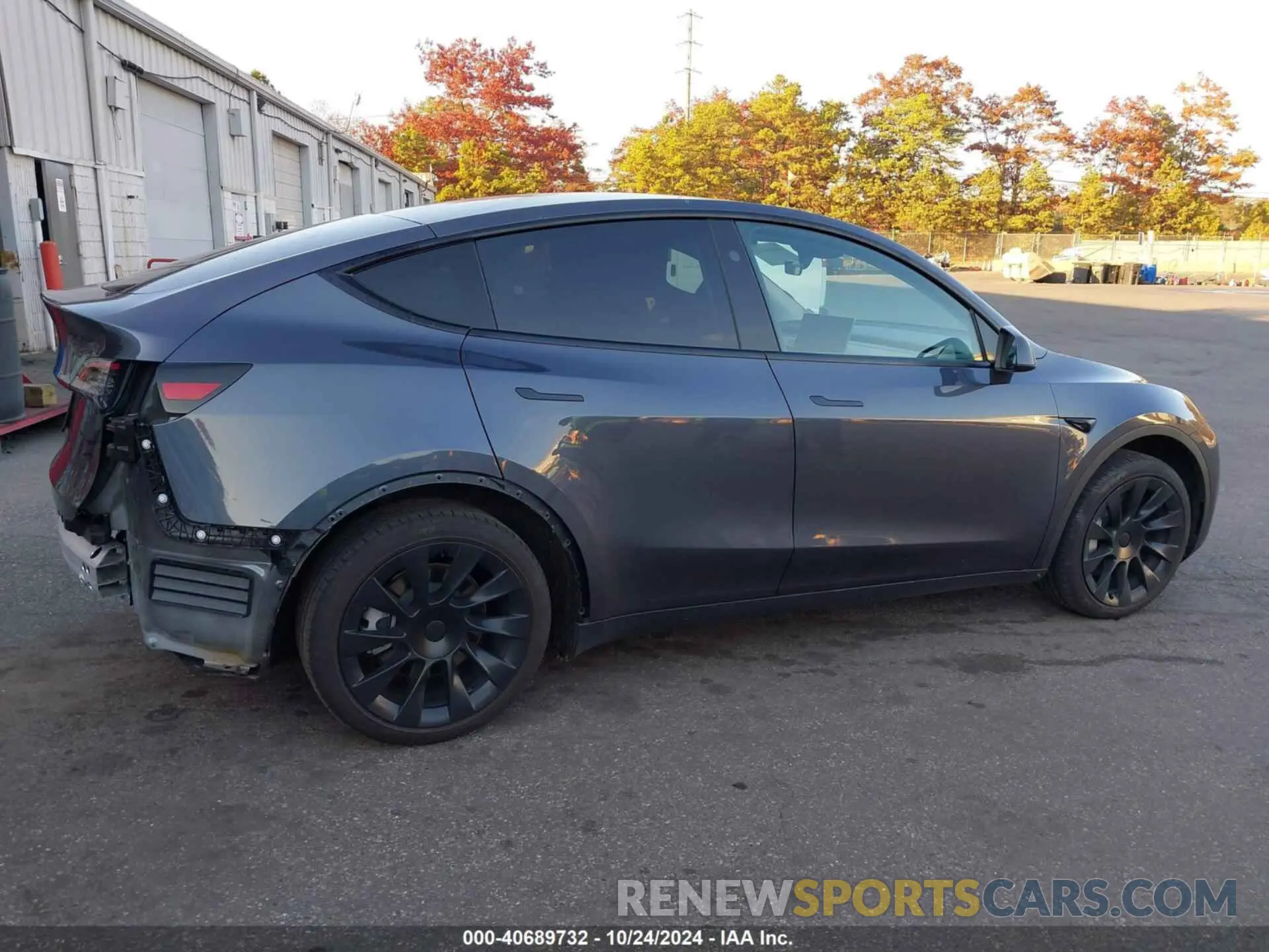 4 fotografías del automóvil dañado 7SAYGDED1PF961030 TESLA MODEL Y 2023