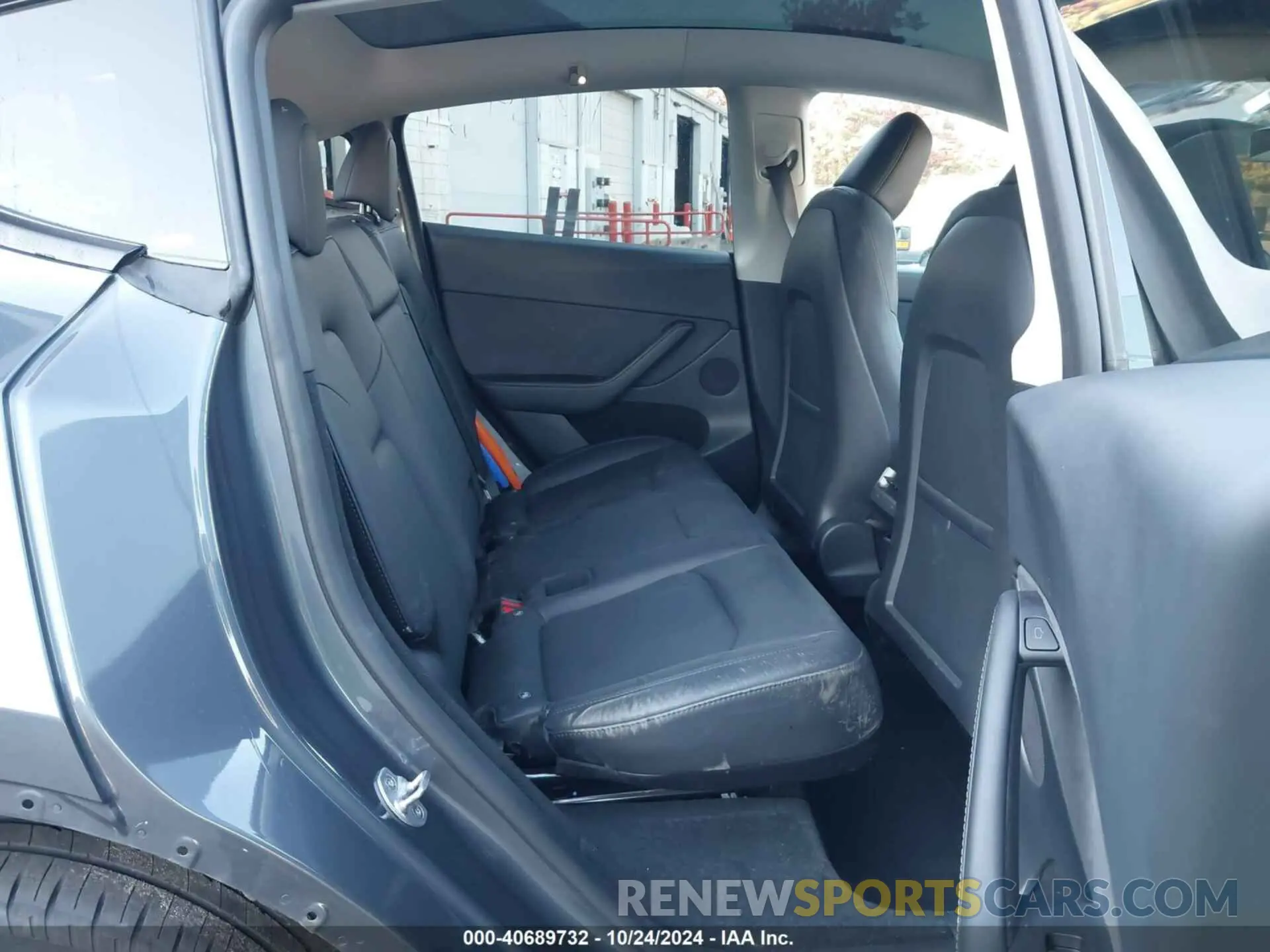 8 fotografías del automóvil dañado 7SAYGDED1PF961030 TESLA MODEL Y 2023