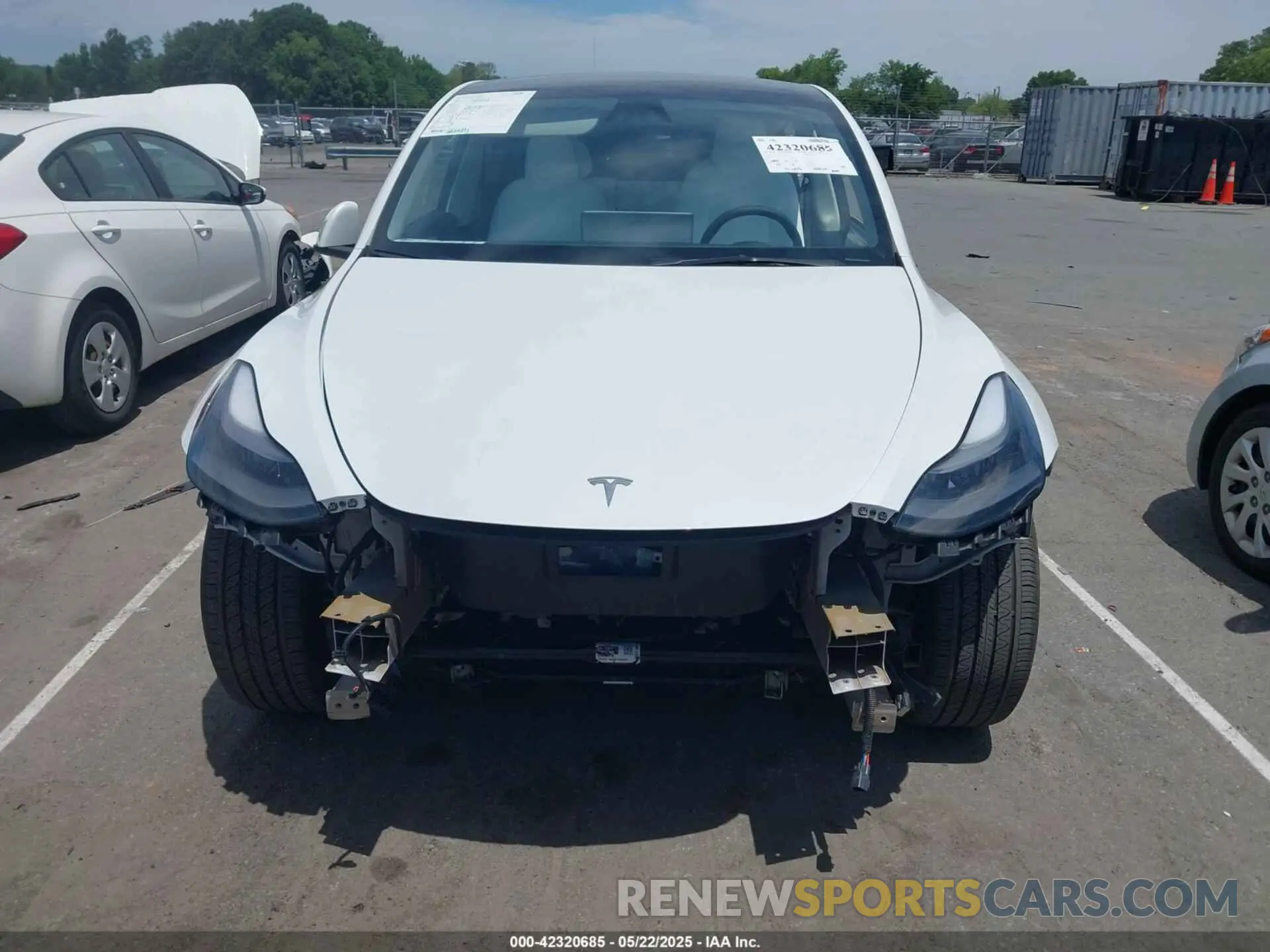 6 fotografías del automóvil dañado 7SAYGDED2PF931521 TESLA MODEL Y 2023