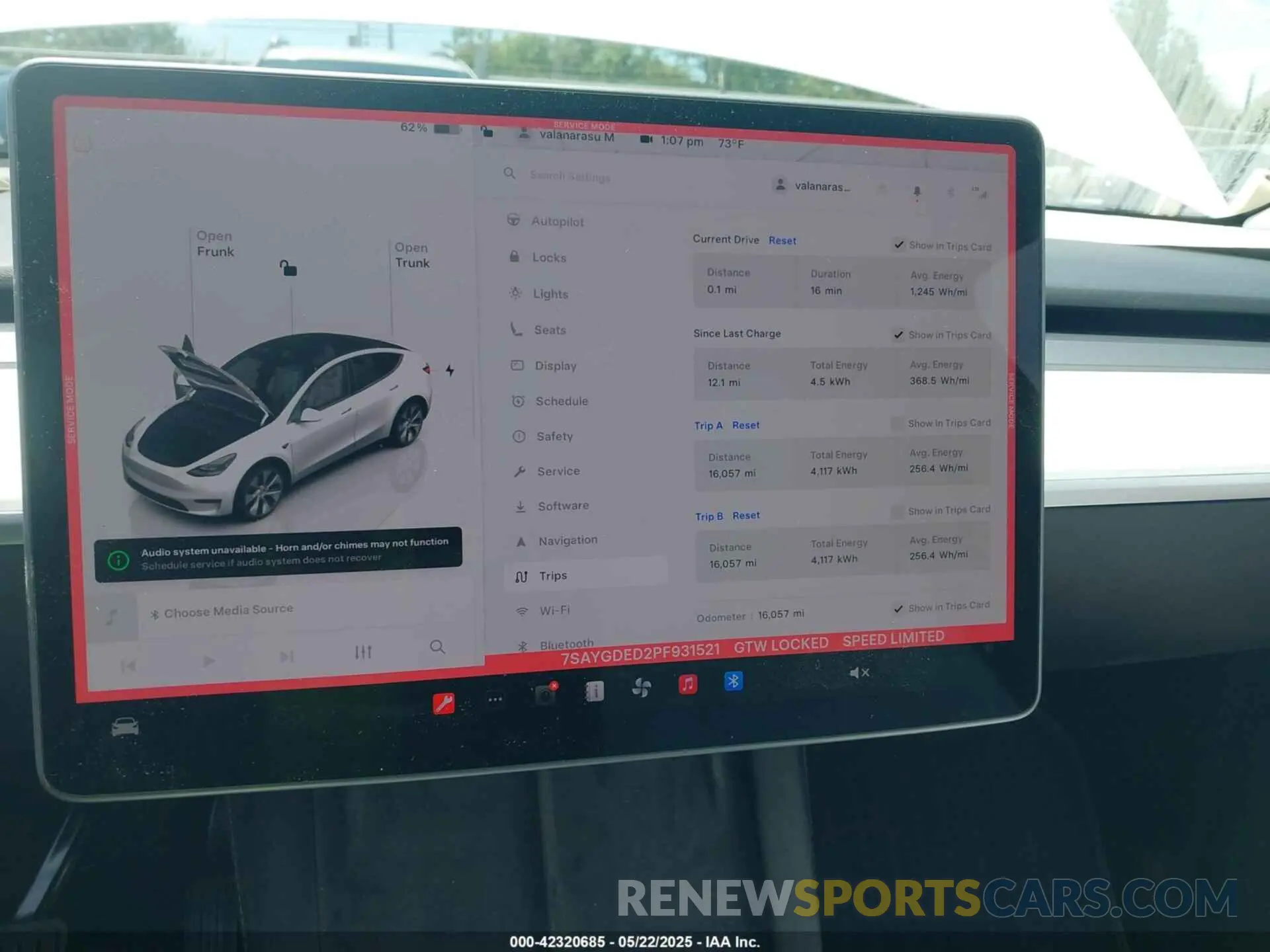 7 fotografías del automóvil dañado 7SAYGDED2PF931521 TESLA MODEL Y 2023