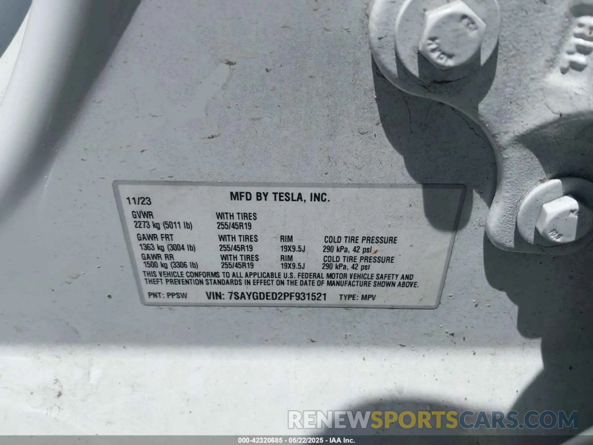 9 fotografías del automóvil dañado 7SAYGDED2PF931521 TESLA MODEL Y 2023