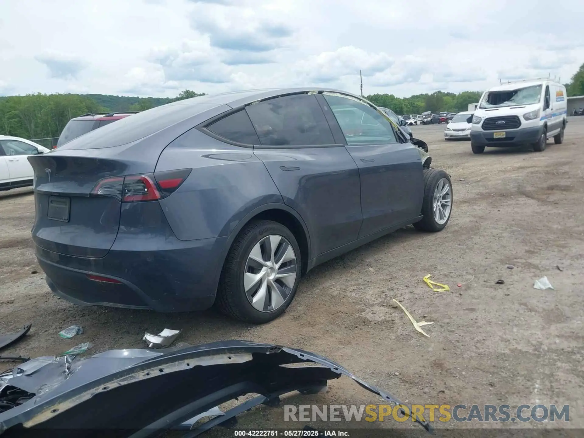 4 fotografías del automóvil dañado 7SAYGDED2PF935181 TESLA MODEL Y 2023