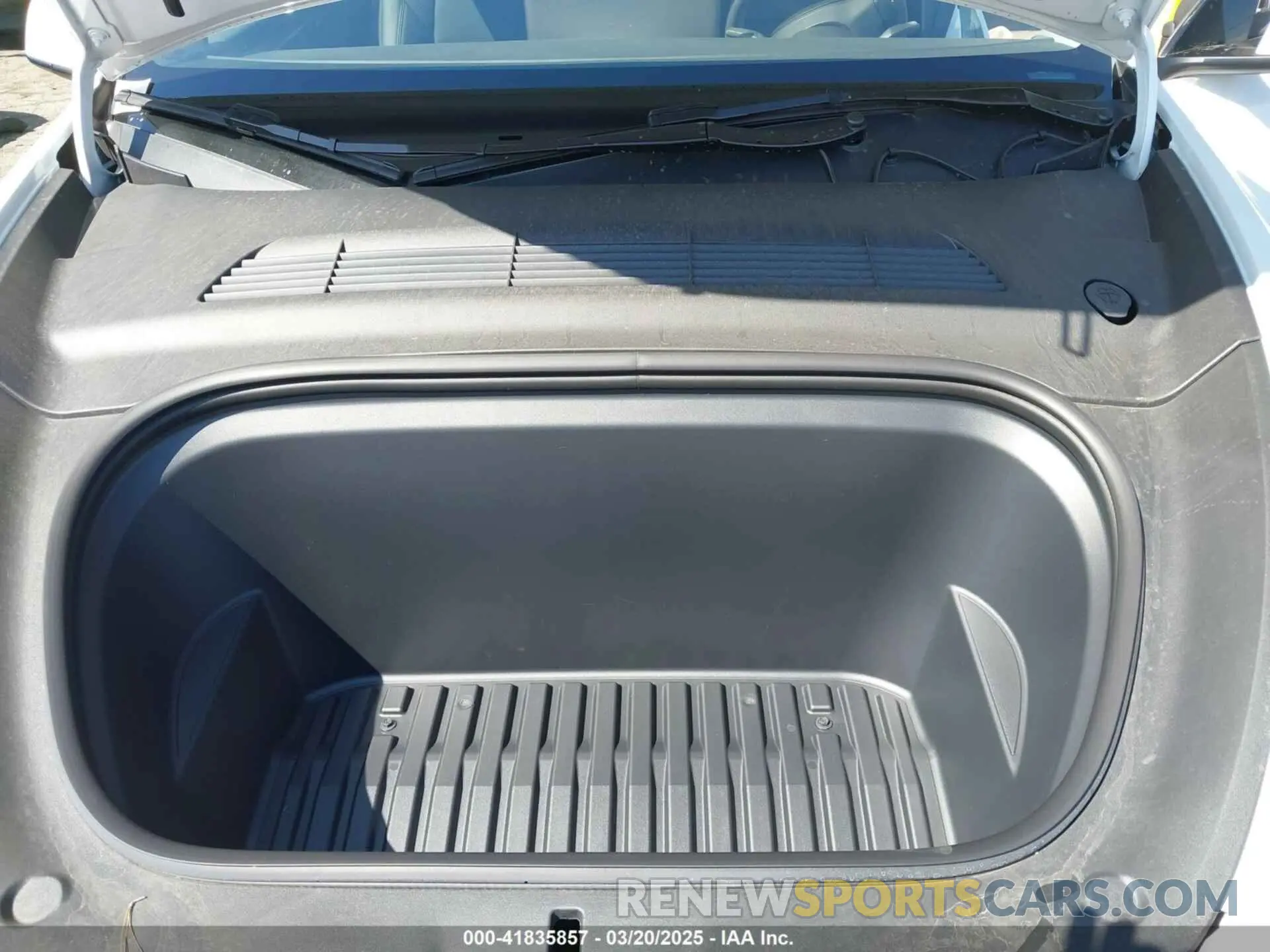 10 fotografías del automóvil dañado 7SAYGDED3PF977004 TESLA MODEL Y 2023