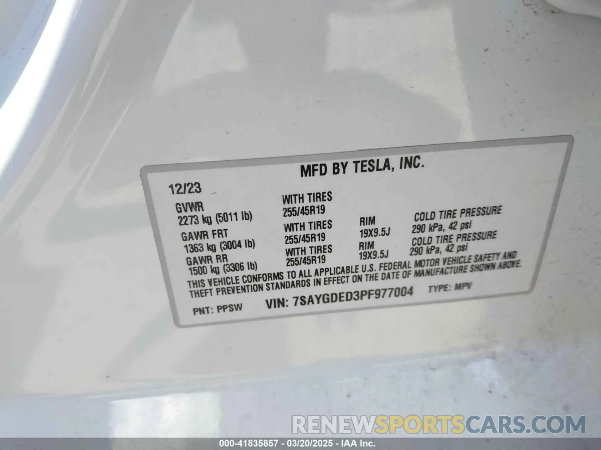 9 fotografías del automóvil dañado 7SAYGDED3PF977004 TESLA MODEL Y 2023