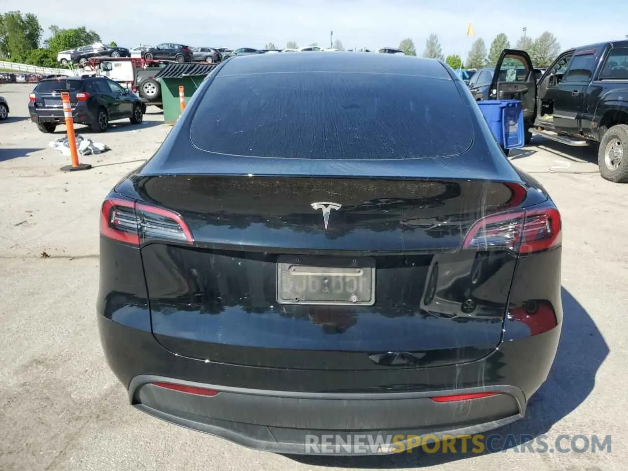 6 fotografías del automóvil dañado 7SAYGDED4PF966366 TESLA MODEL Y 2023