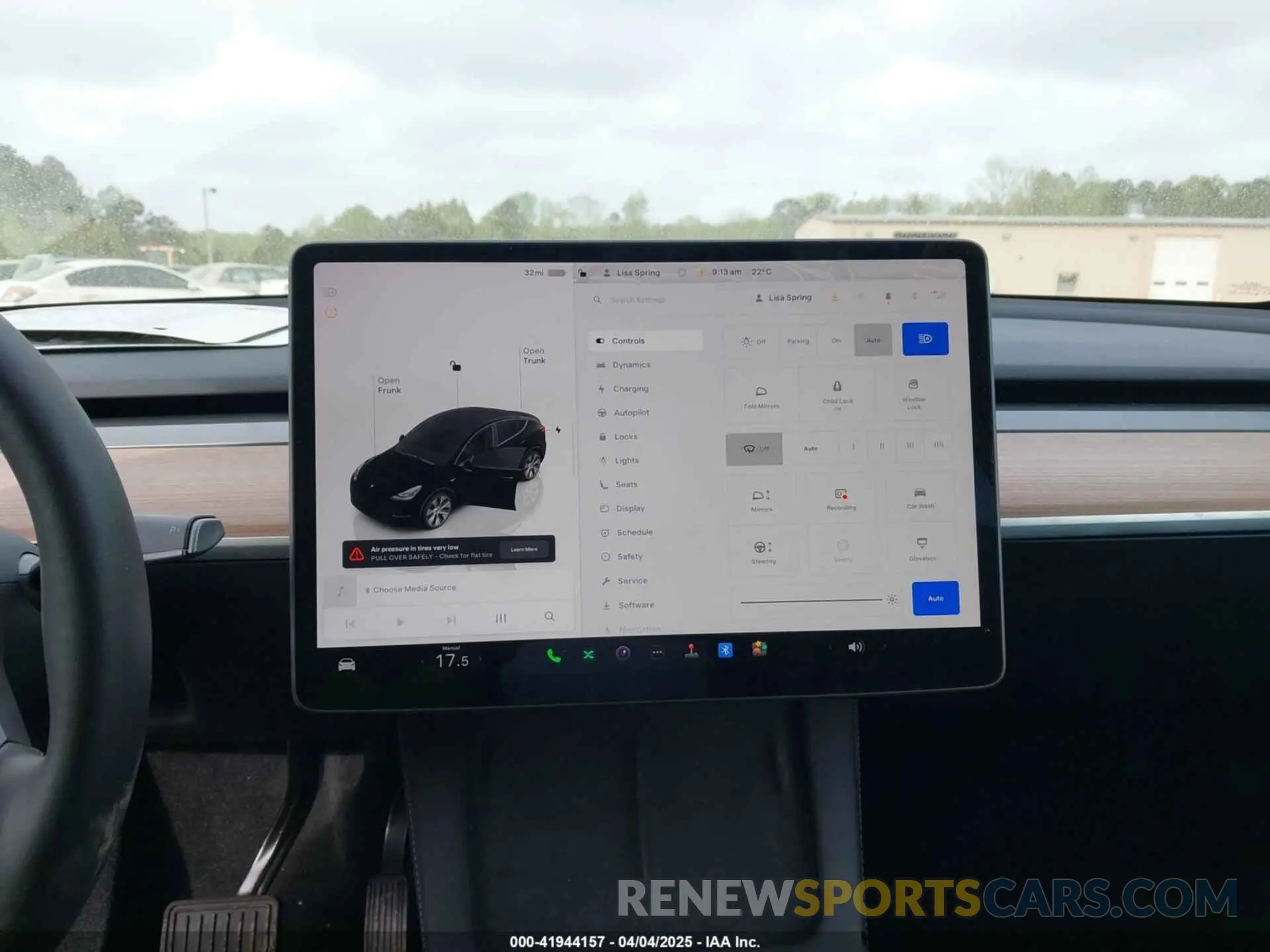 7 fotografías del automóvil dañado 7SAYGDED5PF941881 TESLA MODEL Y 2023
