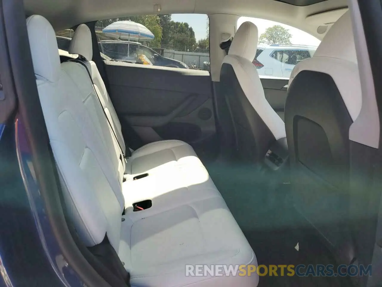 11 fotografías del automóvil dañado 7SAYGDED5PF965159 TESLA MODEL Y 2023