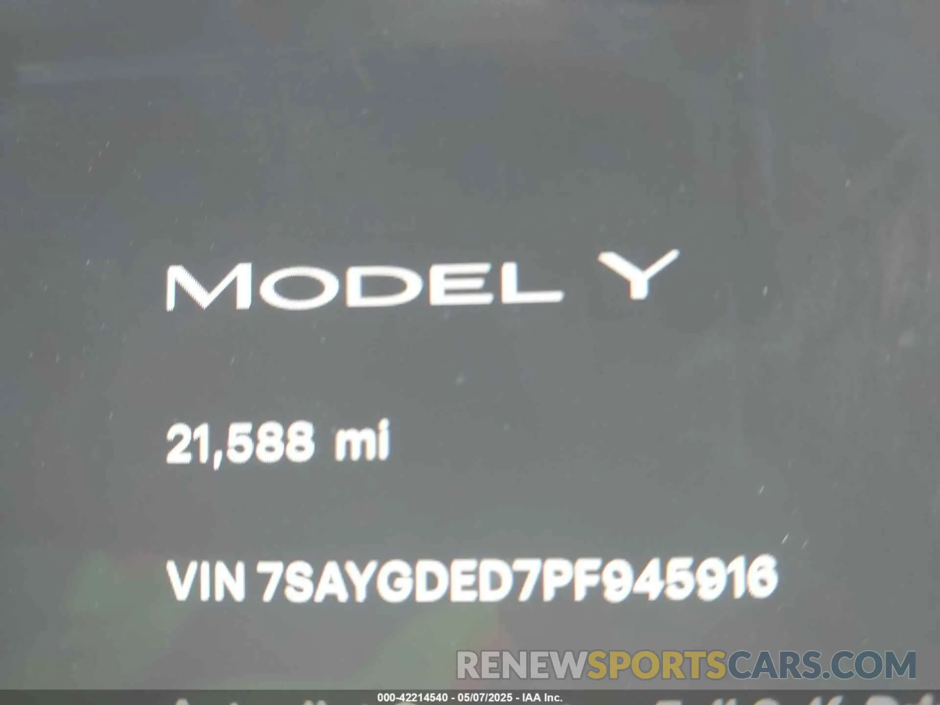 15 fotografías del automóvil dañado 7SAYGDED7PF945916 TESLA MODEL Y 2023
