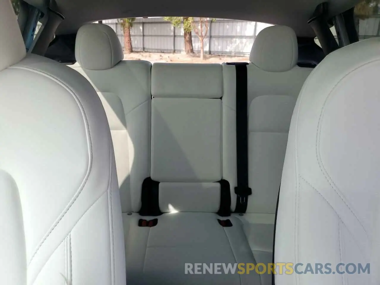 10 fotografías del automóvil dañado 7SAYGDED8PF933497 TESLA MODEL Y 2023