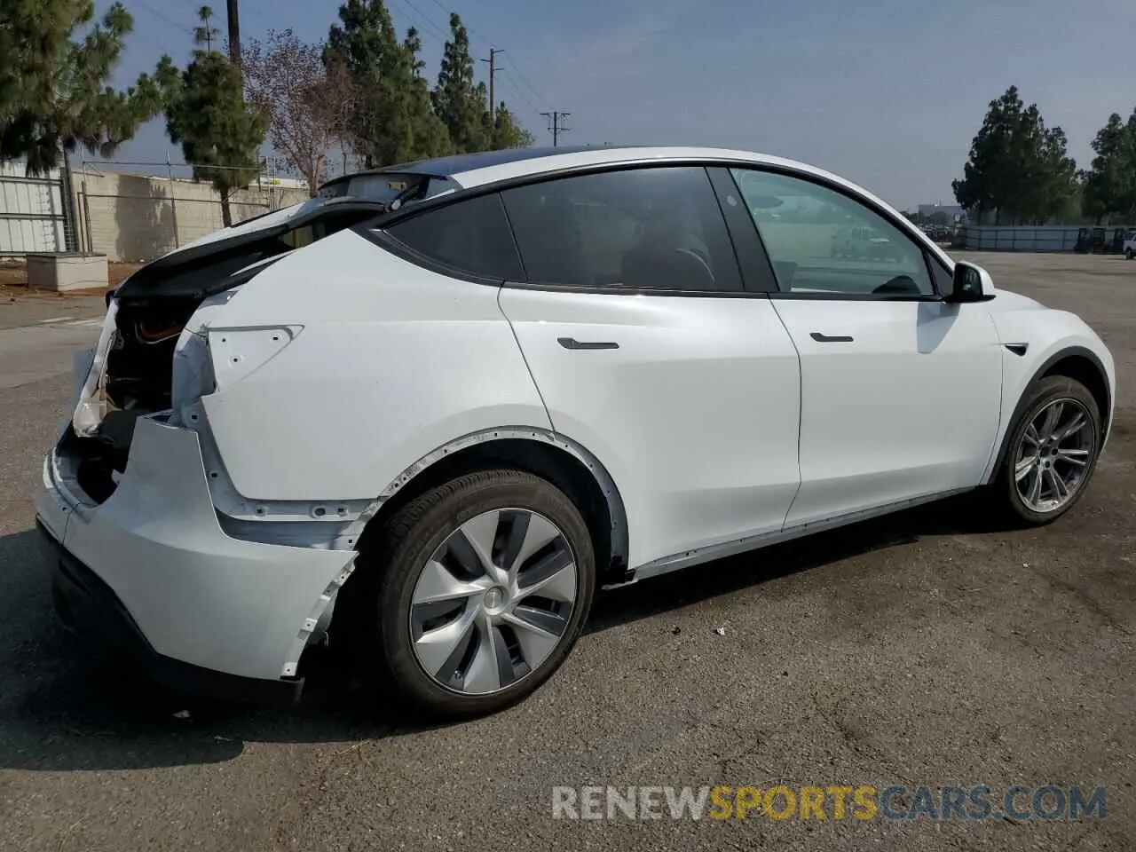 3 fotografías del automóvil dañado 7SAYGDED8PF933497 TESLA MODEL Y 2023