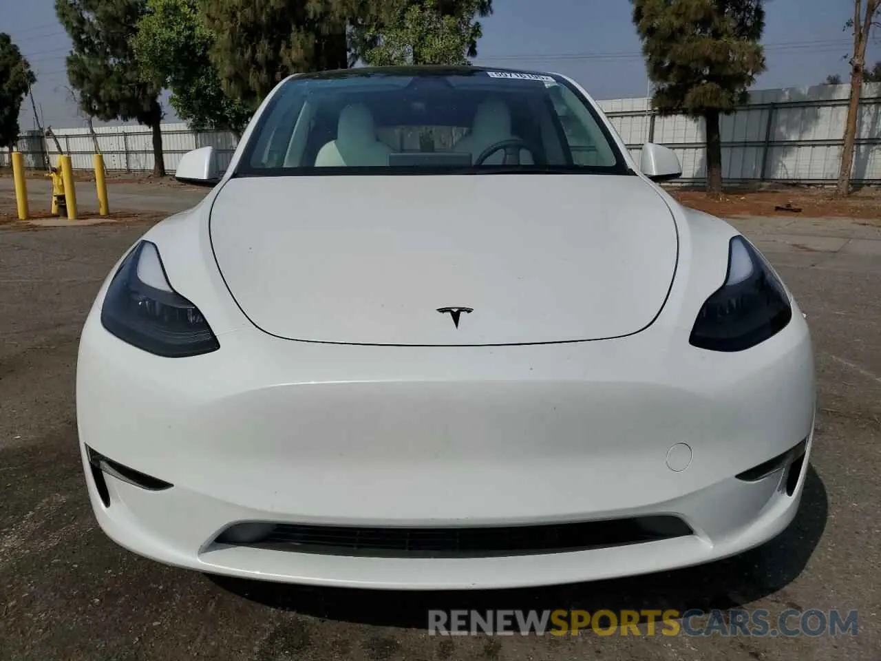 5 fotografías del automóvil dañado 7SAYGDED8PF933497 TESLA MODEL Y 2023