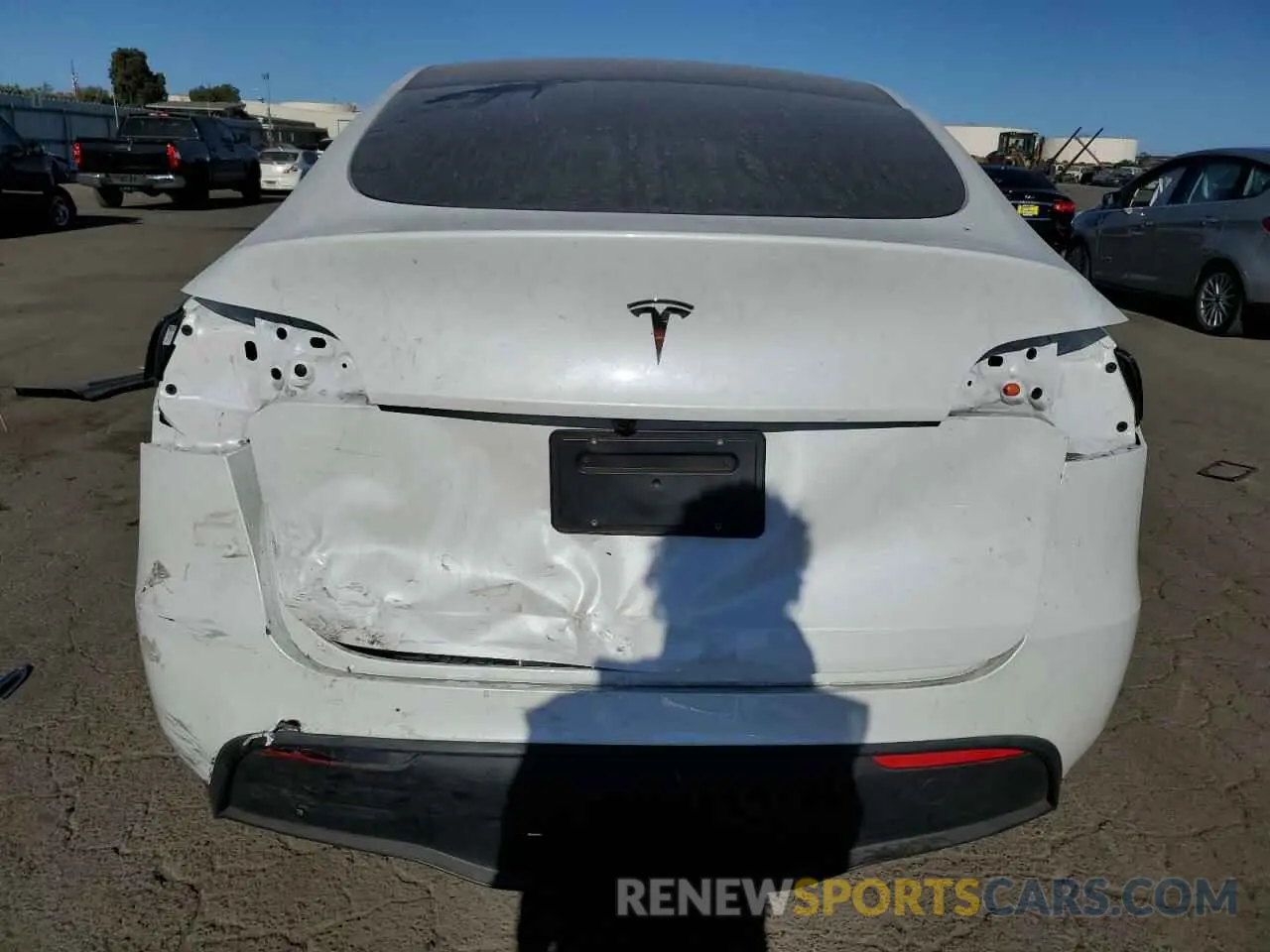 6 fotografías del automóvil dañado 7SAYGDED8PF959565 TESLA MODEL Y 2023