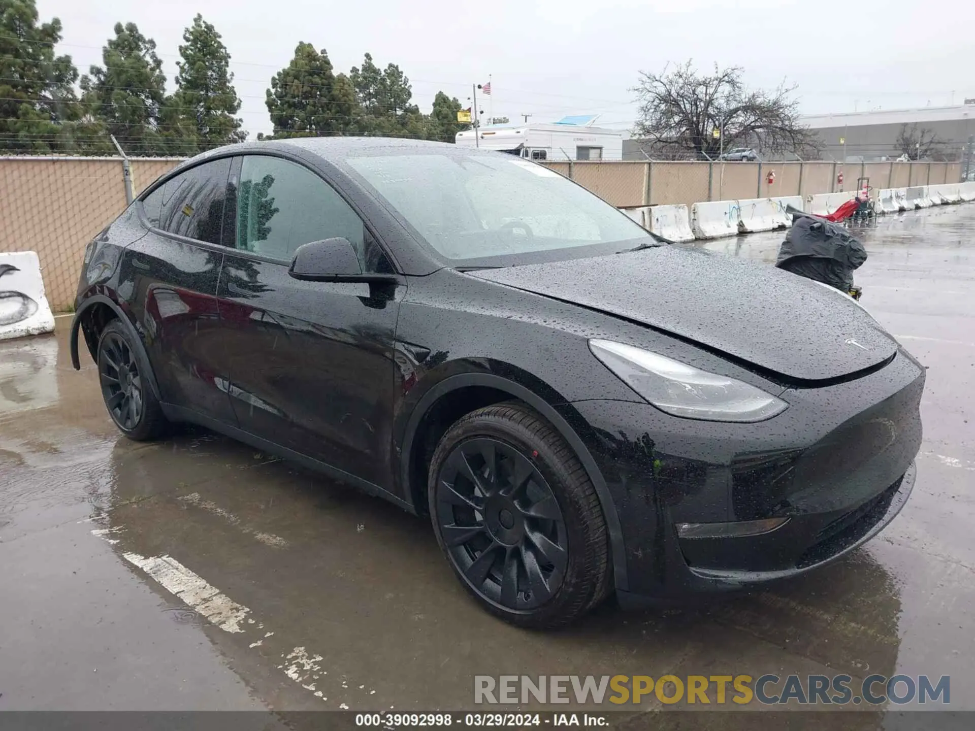 1 fotografías del automóvil dañado 7SAYGDED8PF976883 TESLA MODEL Y 2023