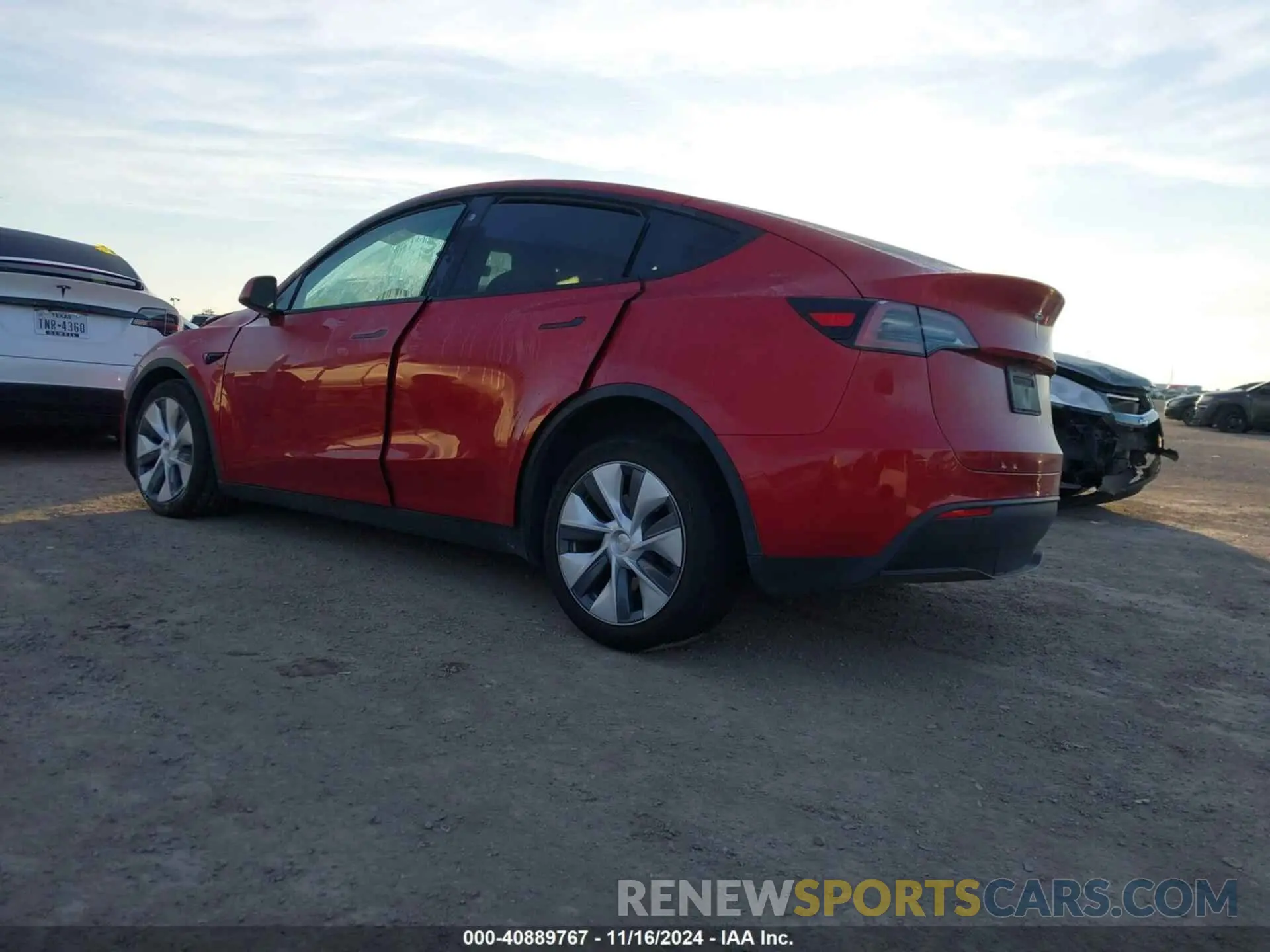 3 fotografías del automóvil dañado 7SAYGDEE0PA030735 TESLA MODEL Y 2023