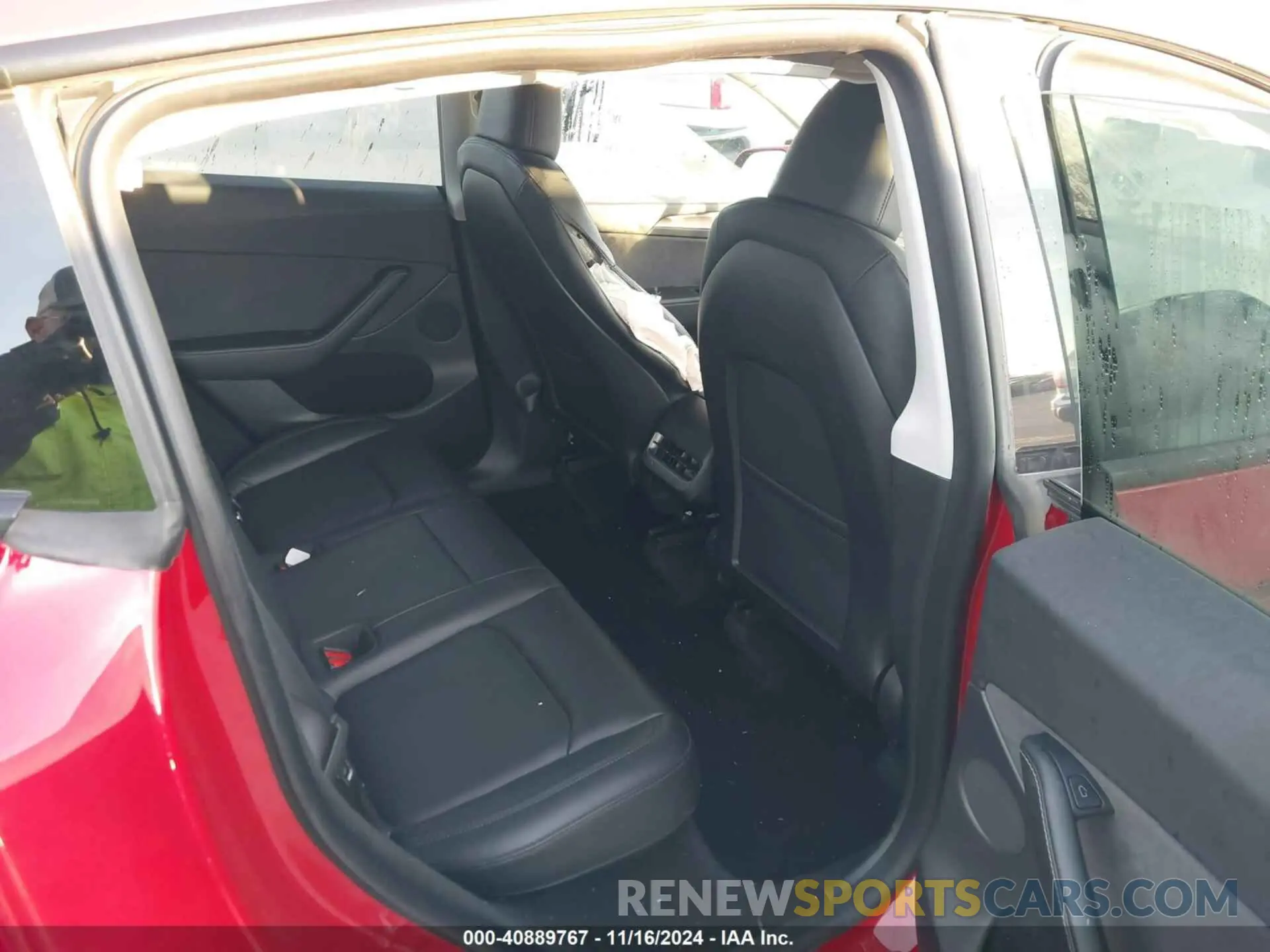 8 fotografías del automóvil dañado 7SAYGDEE0PA030735 TESLA MODEL Y 2023