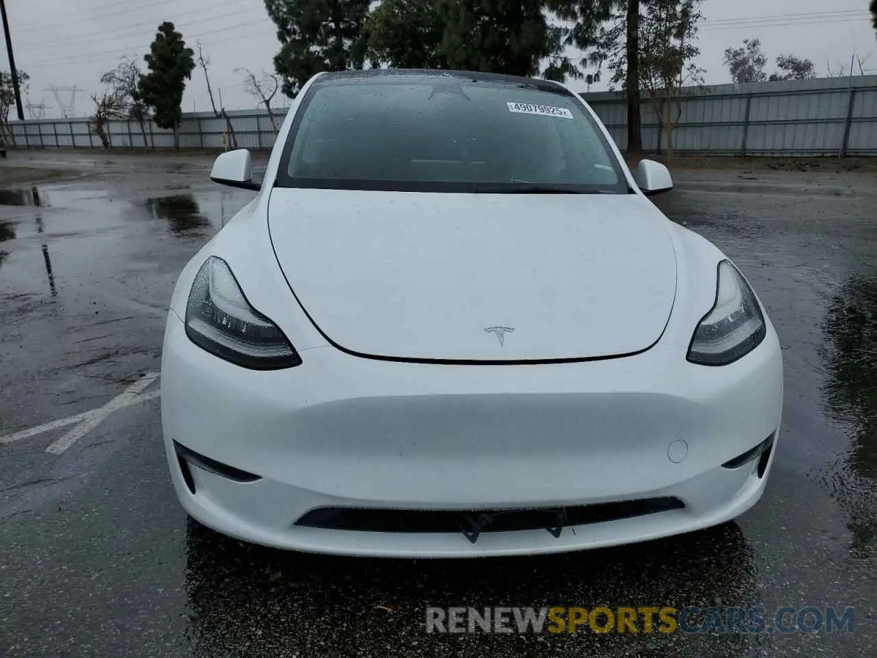 5 fotografías del automóvil dañado 7SAYGDEE0PA035773 TESLA MODEL Y 2023