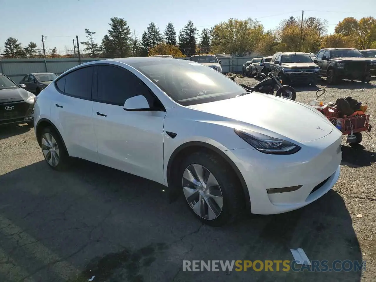 4 fotografías del automóvil dañado 7SAYGDEE0PA051858 TESLA MODEL Y 2023