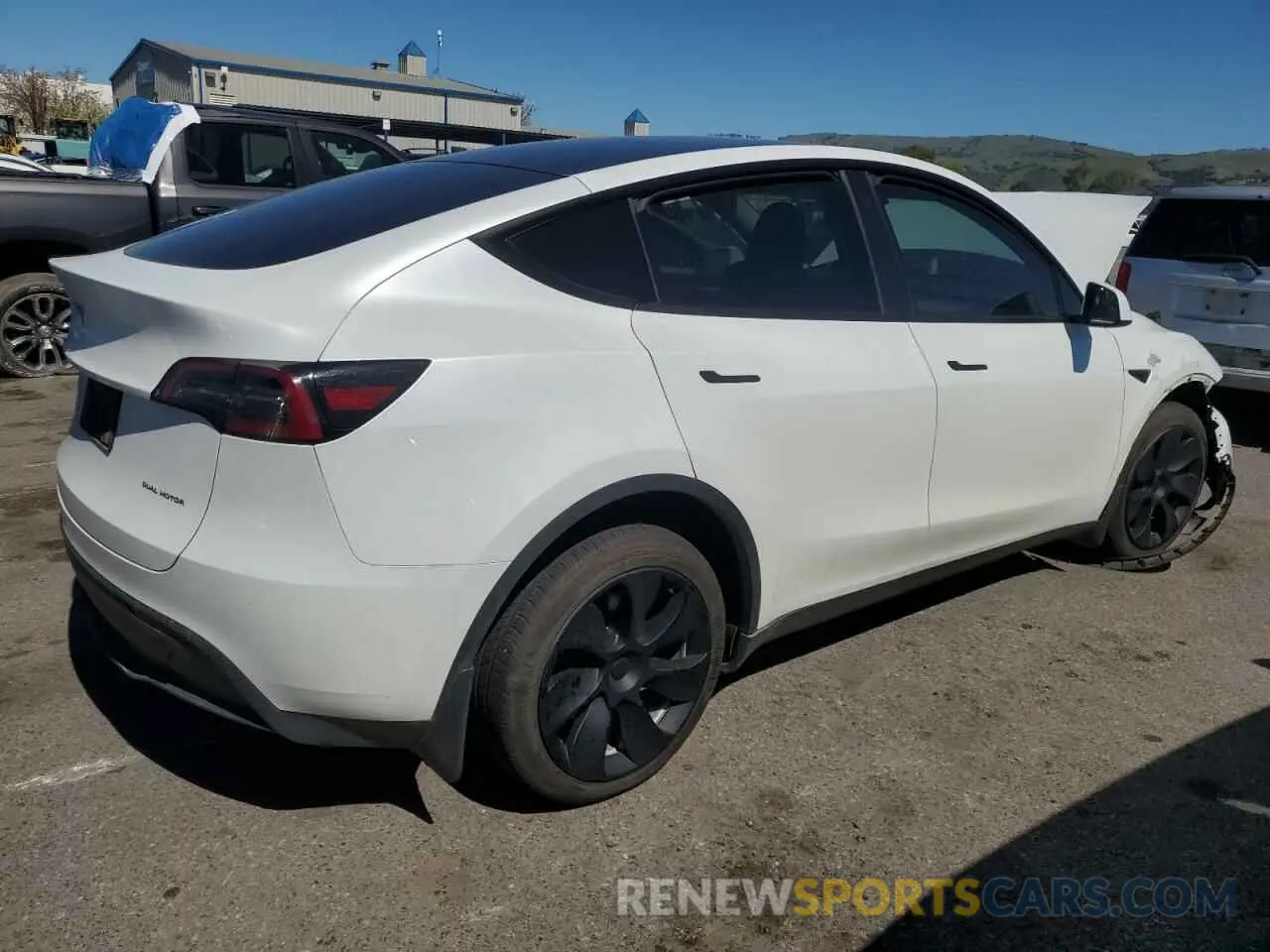 3 fotografías del automóvil dañado 7SAYGDEE0PA097545 TESLA MODEL Y 2023