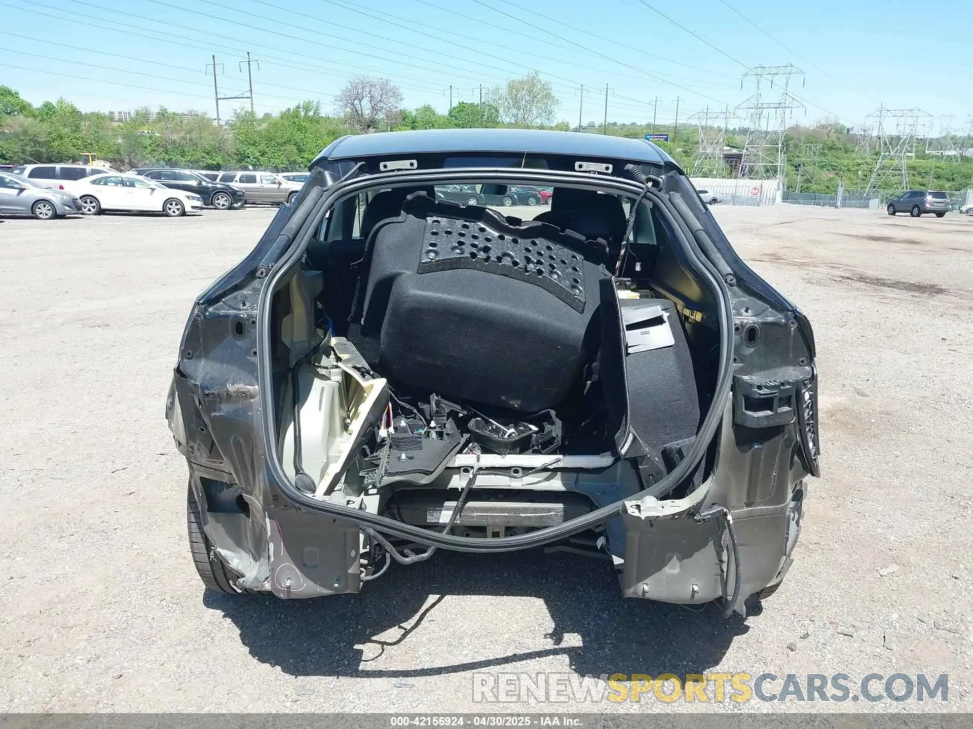 17 fotografías del automóvil dañado 7SAYGDEE0PA111430 TESLA MODEL Y 2023
