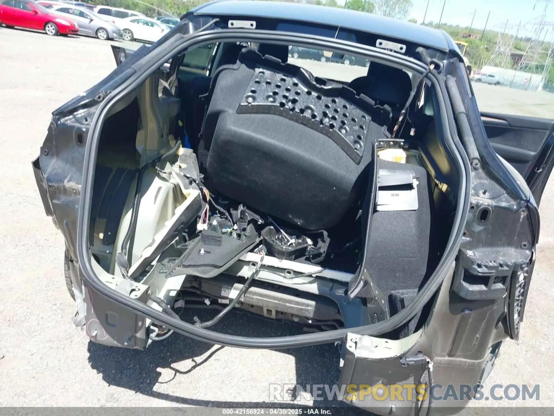 6 fotografías del automóvil dañado 7SAYGDEE0PA111430 TESLA MODEL Y 2023