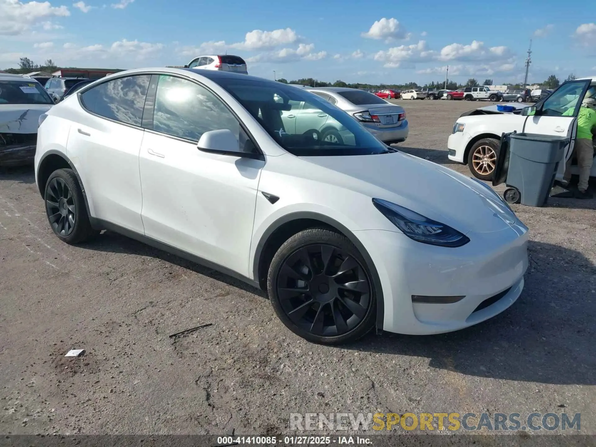 1 fotografías del automóvil dañado 7SAYGDEE0PA128888 TESLA MODEL Y 2023