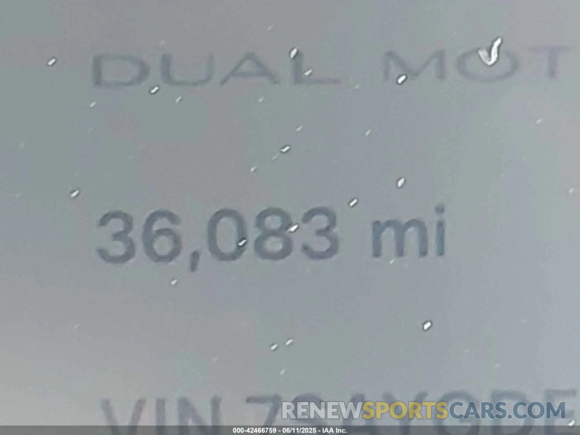 15 fotografías del automóvil dañado 7SAYGDEE0PA129376 TESLA MODEL Y 2023