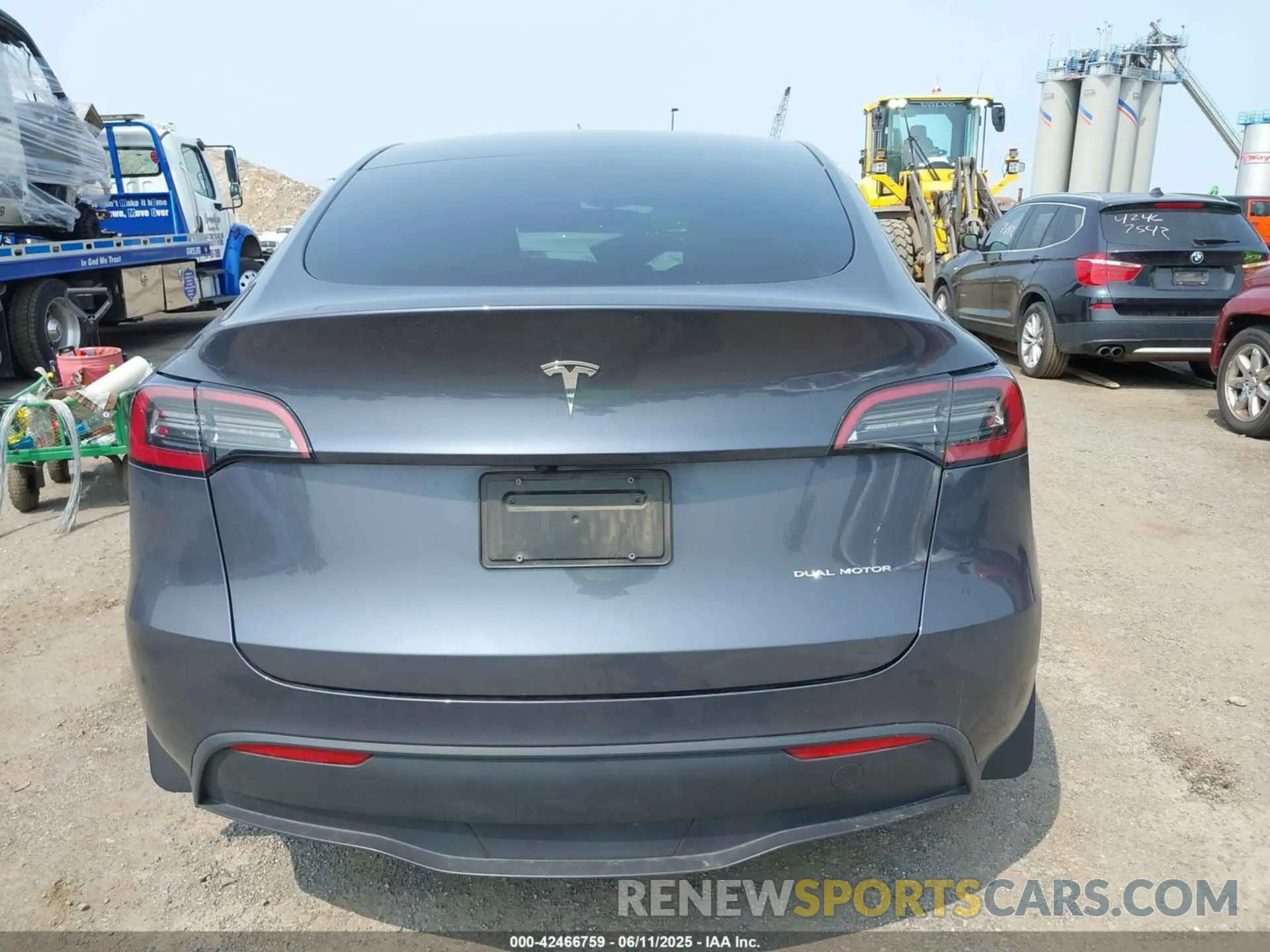 16 fotografías del automóvil dañado 7SAYGDEE0PA129376 TESLA MODEL Y 2023