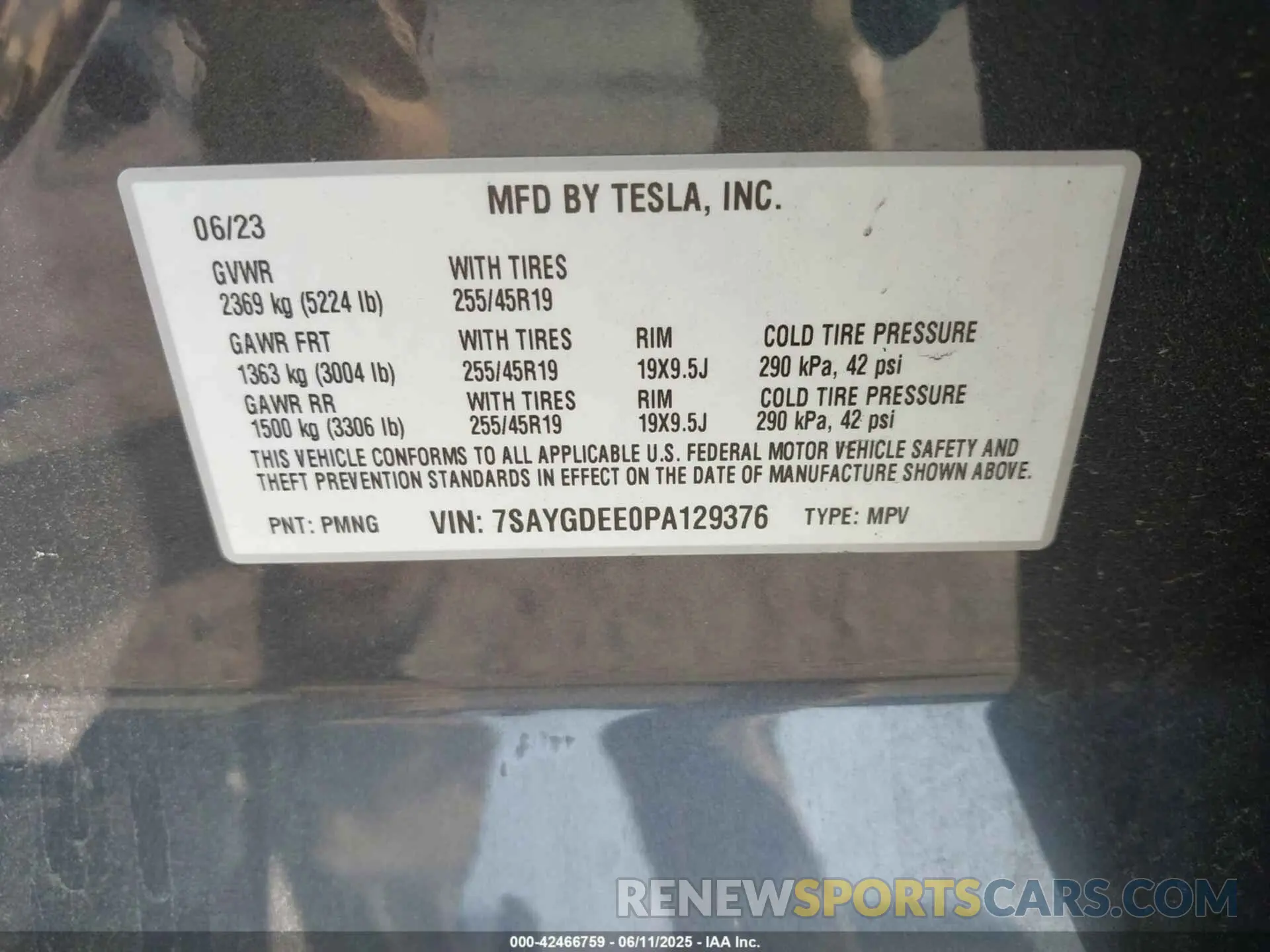 9 fotografías del automóvil dañado 7SAYGDEE0PA129376 TESLA MODEL Y 2023