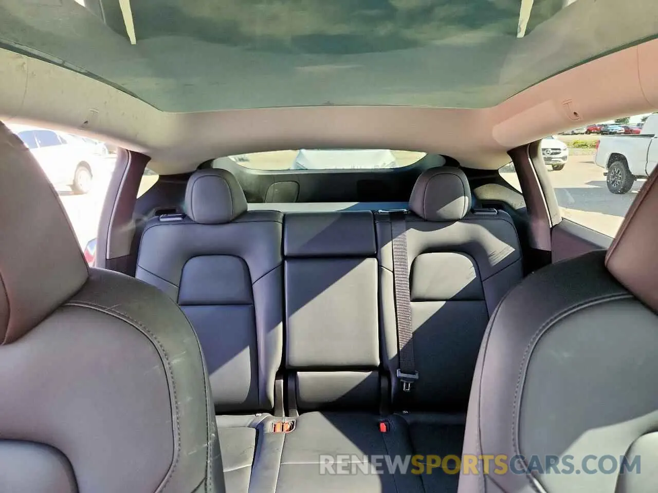 10 fotografías del automóvil dañado 7SAYGDEE0PA152477 TESLA MODEL Y 2023