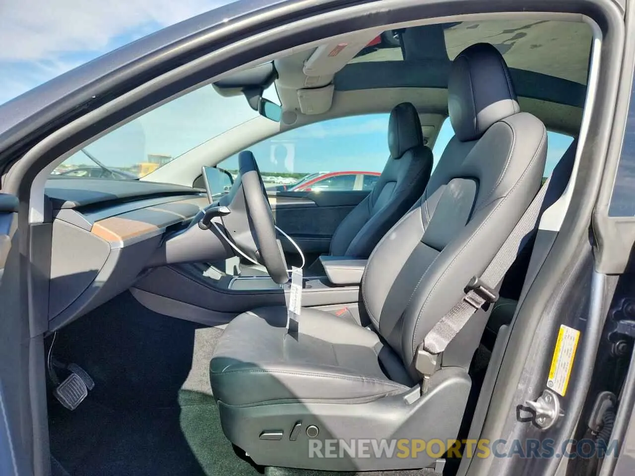 7 fotografías del automóvil dañado 7SAYGDEE0PA152477 TESLA MODEL Y 2023