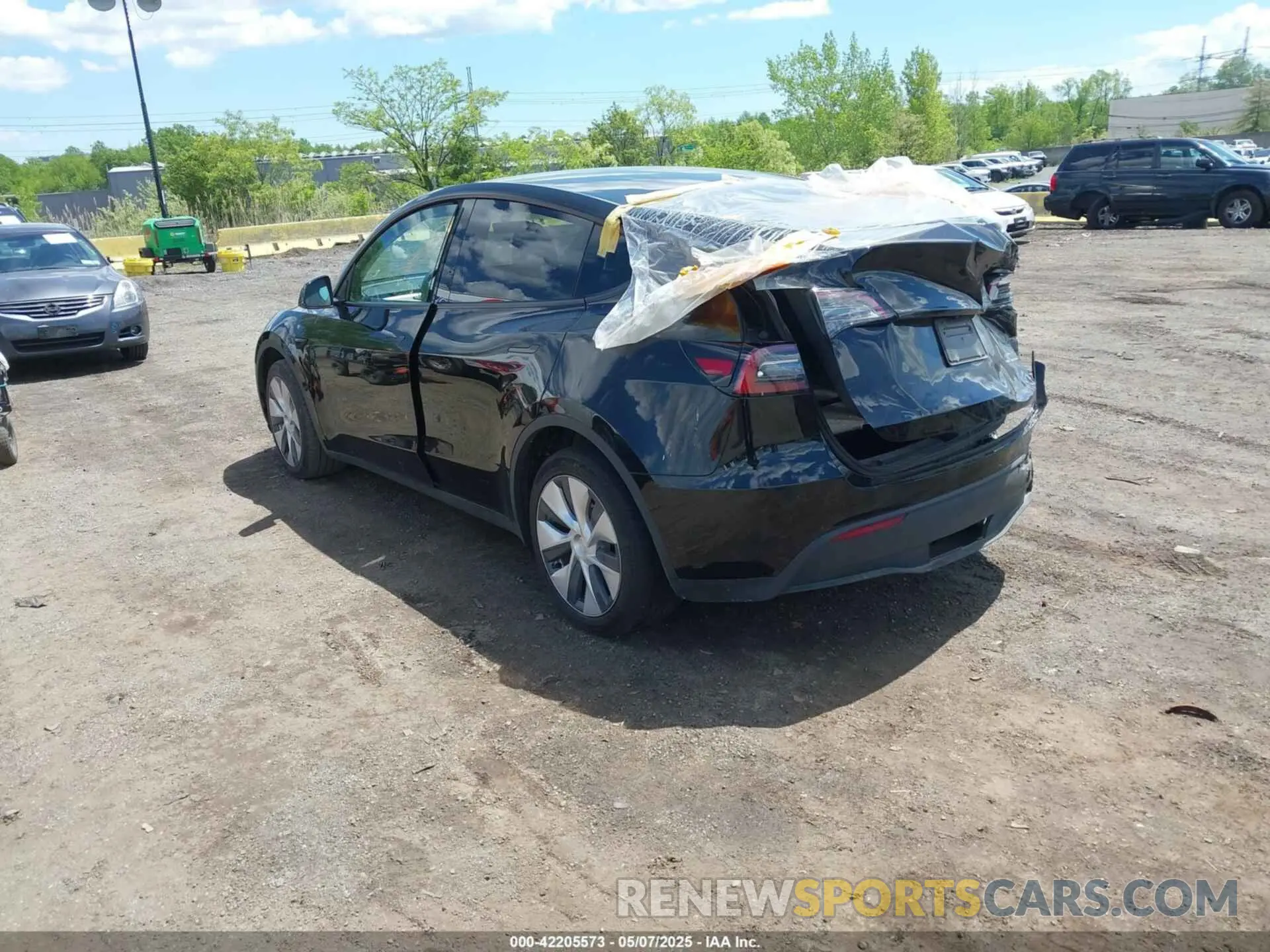 3 fotografías del automóvil dañado 7SAYGDEE0PA183891 TESLA MODEL Y 2023