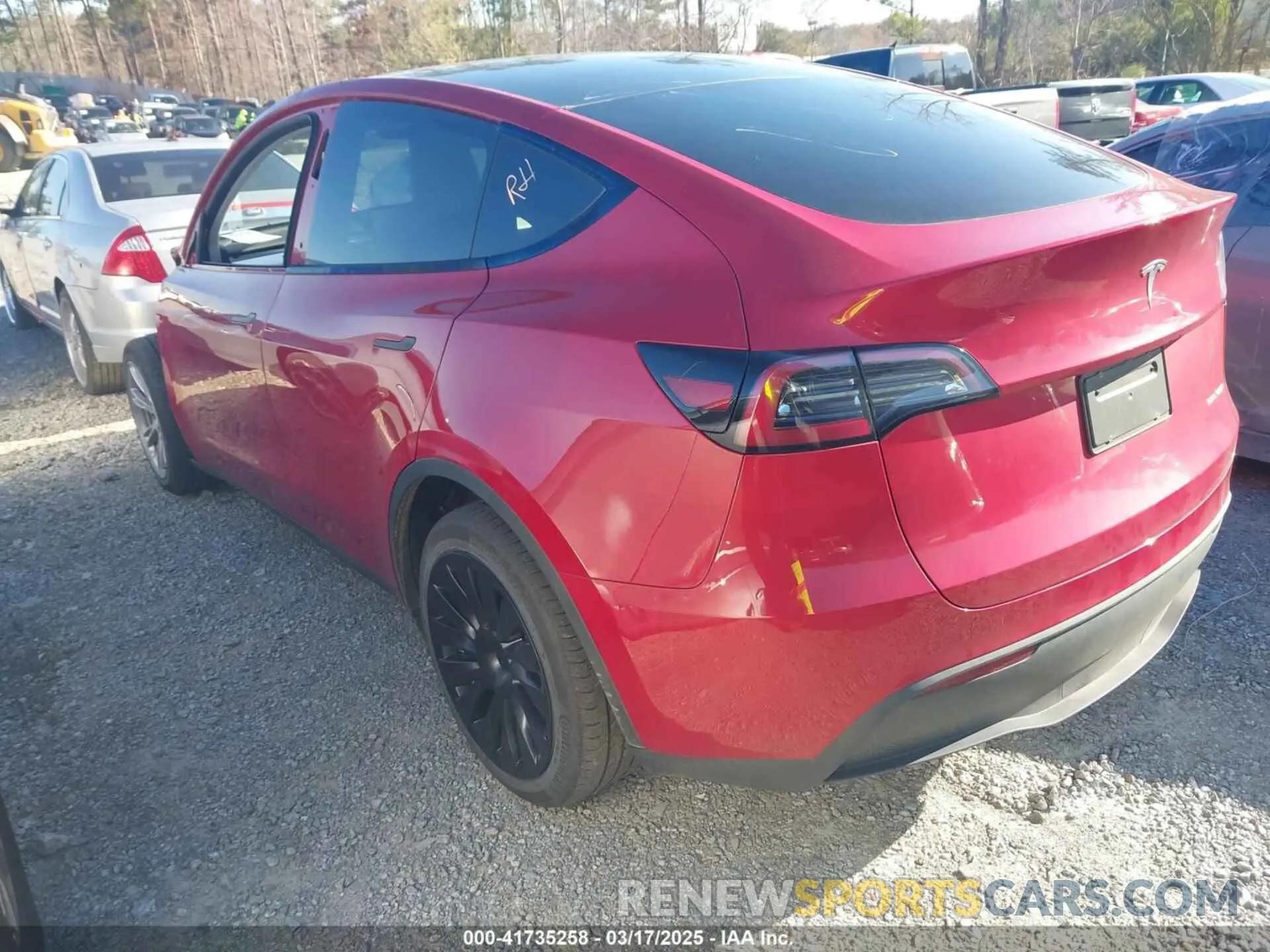 3 fotografías del automóvil dañado 7SAYGDEE0PA202150 TESLA MODEL Y 2023